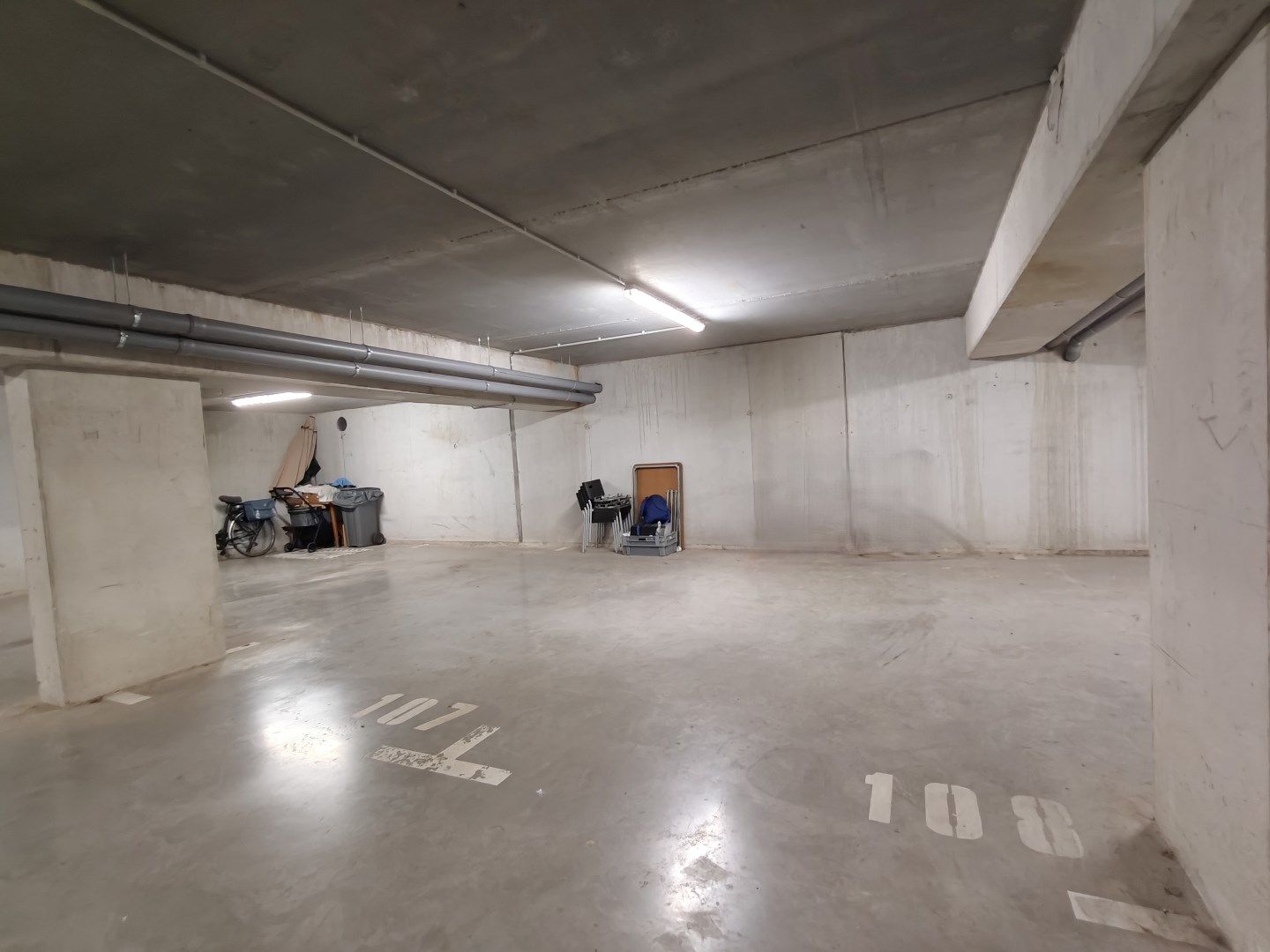 Autostaanplaats te huur in het centrum te Lokeren  foto 4