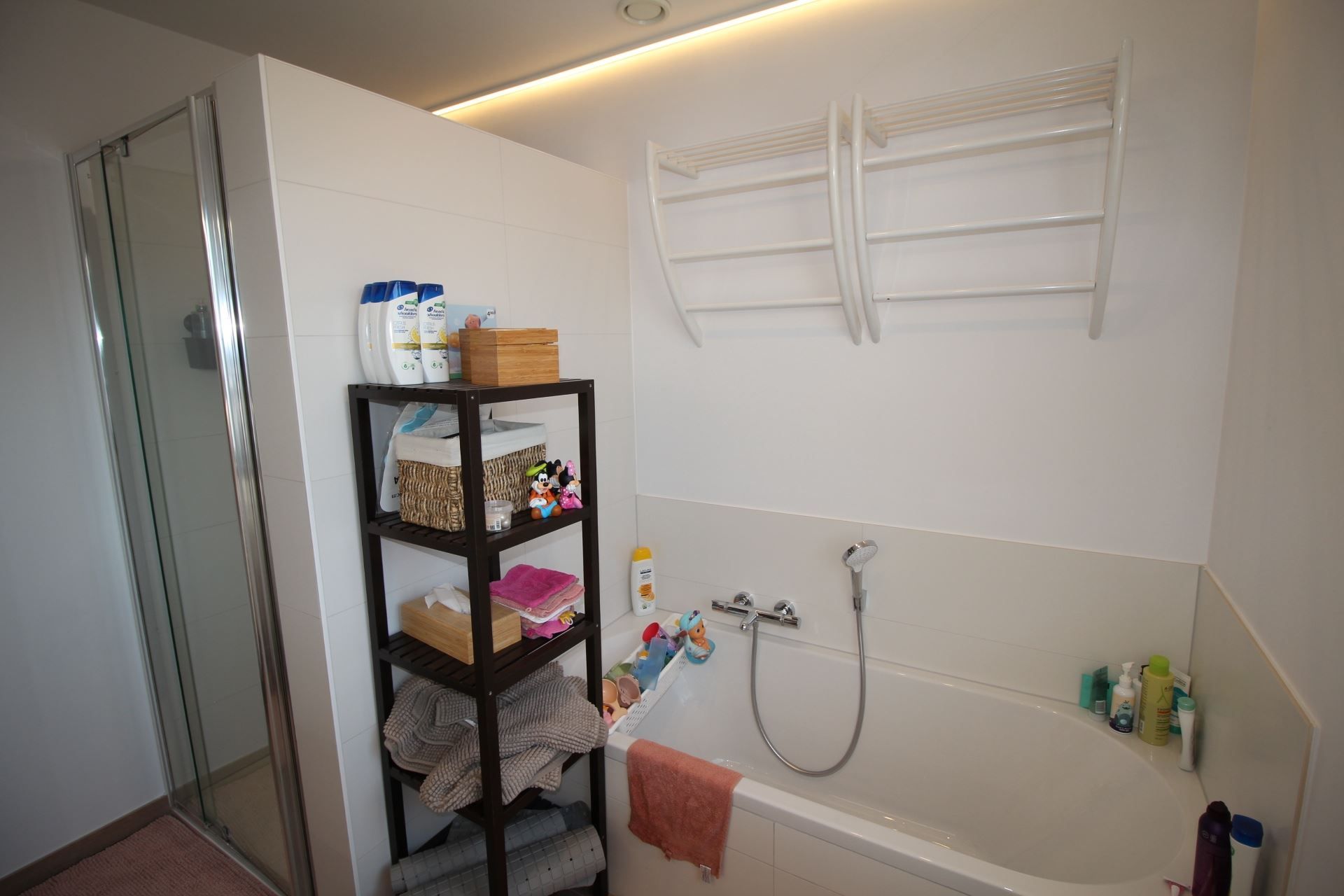 Moderne, energiezuinige woning. 3 Slaapkamers. foto 15