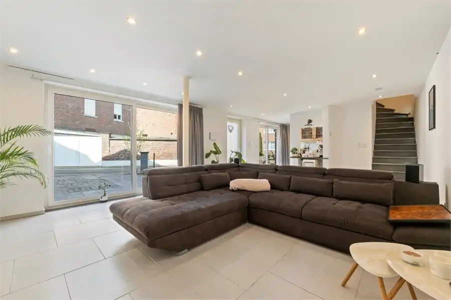 CHARMANT GERENOVEERDE WONING IN HET LANDELIJKE VELM foto 8