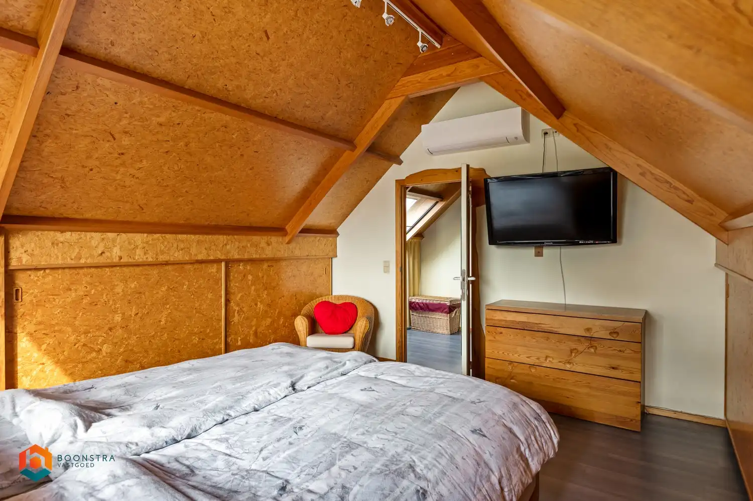 Ruime woning met 5 slpkrs te Blaasveld foto 26