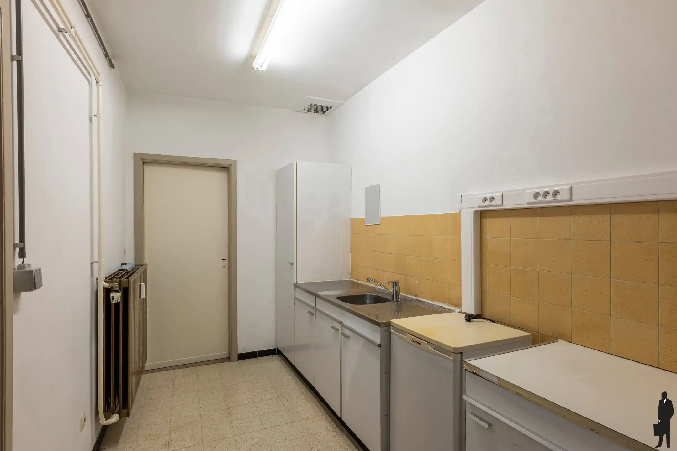 Gelijkvloers handelspand met een oppervlakte van ca. 180m² foto 15