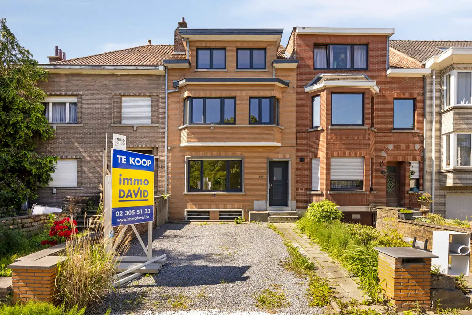Instapklare 2-gevelwoning nabij Sint-Agatha-Berchem foto 2