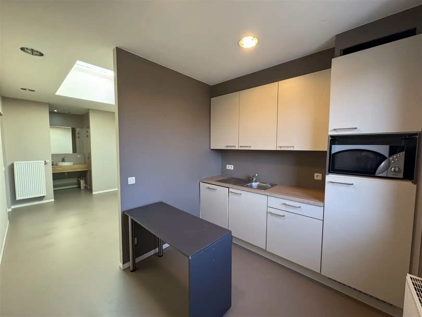 Woning met kantoren en magazijn van 1500m² foto 7