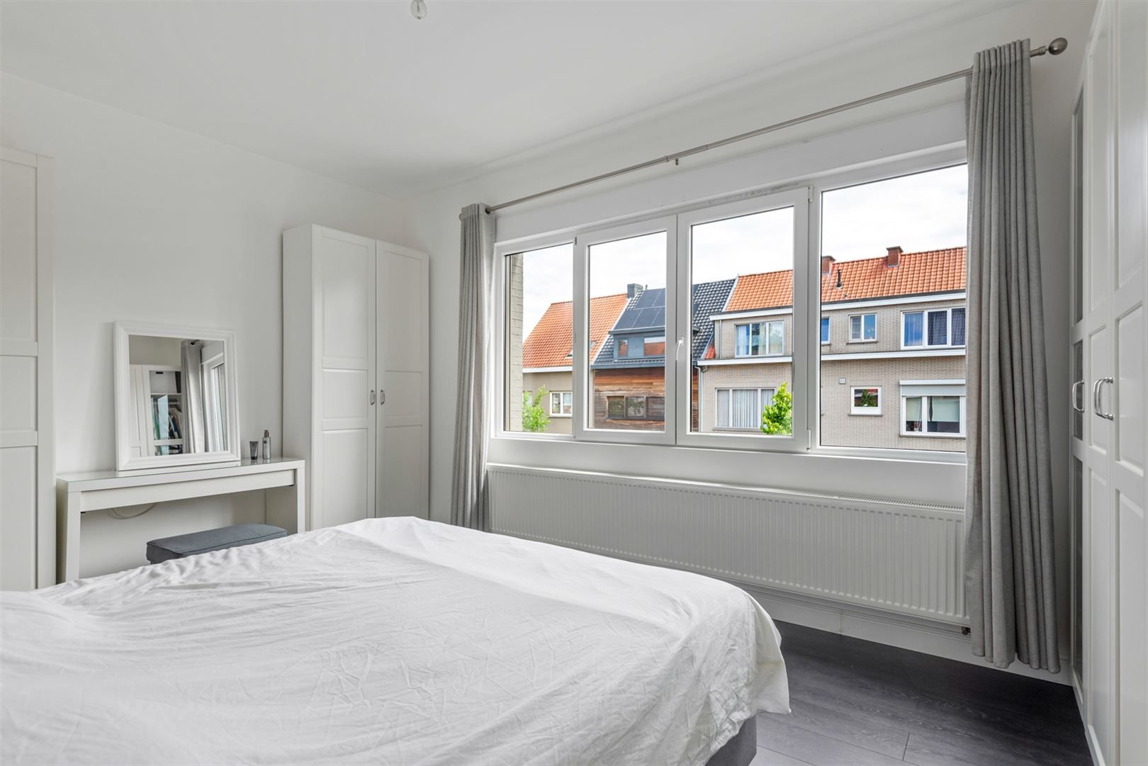 Instapklare burgerwoning met 4 à 5 slaapkamers en 2 badkamers. foto 13