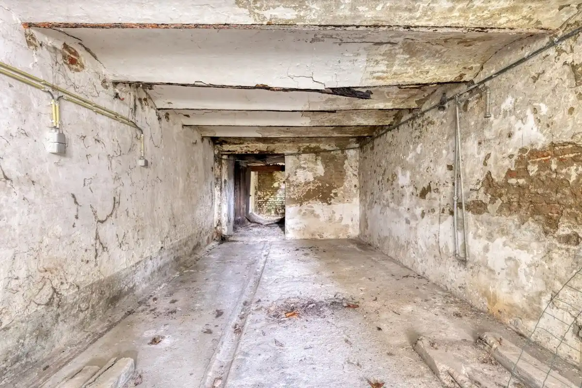 Voormalig brouwershuis en brouwerij in art-deco foto 17