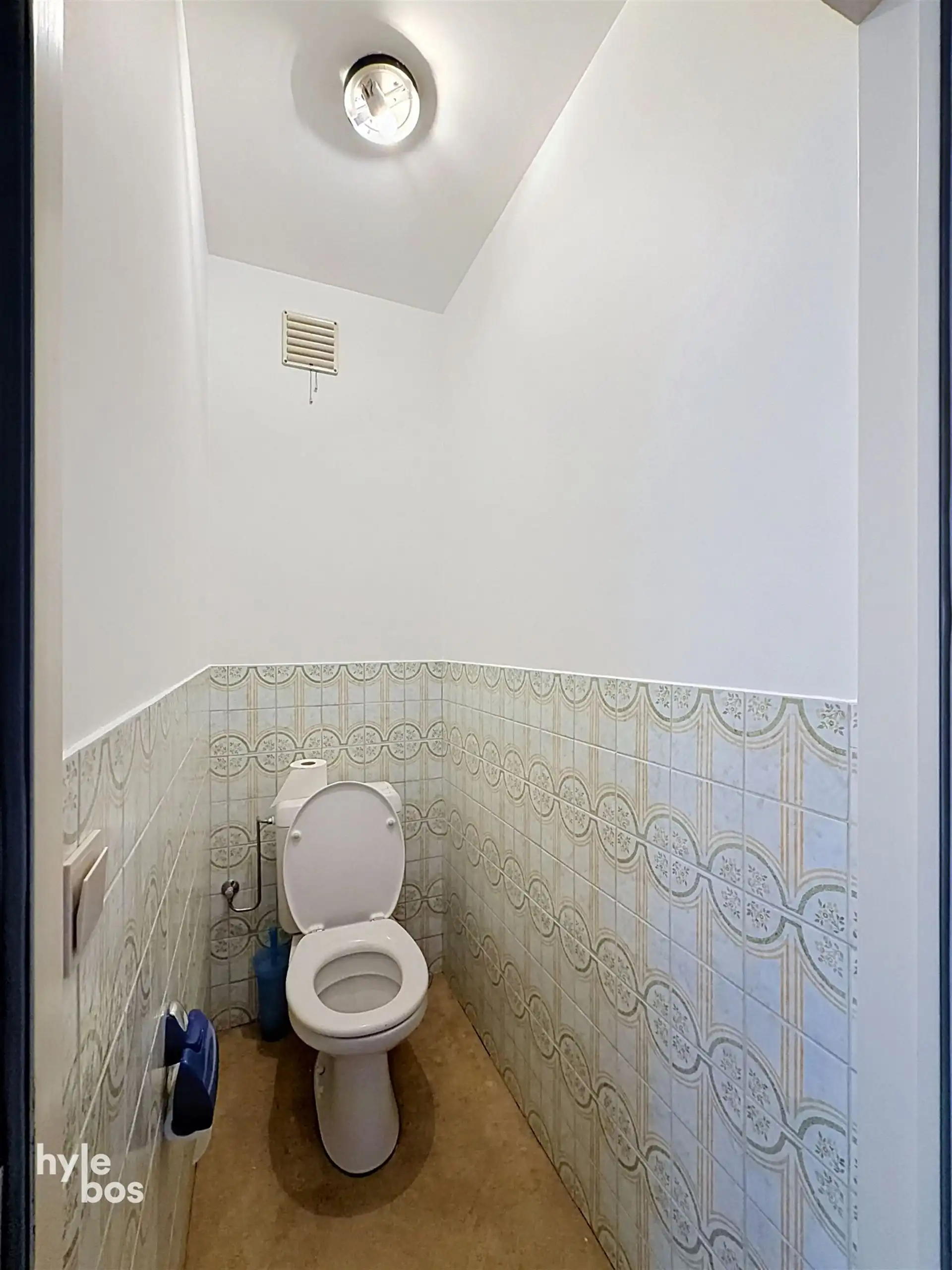 Centraal gelegen, instapklaar twee slaapkamer appartement foto 11