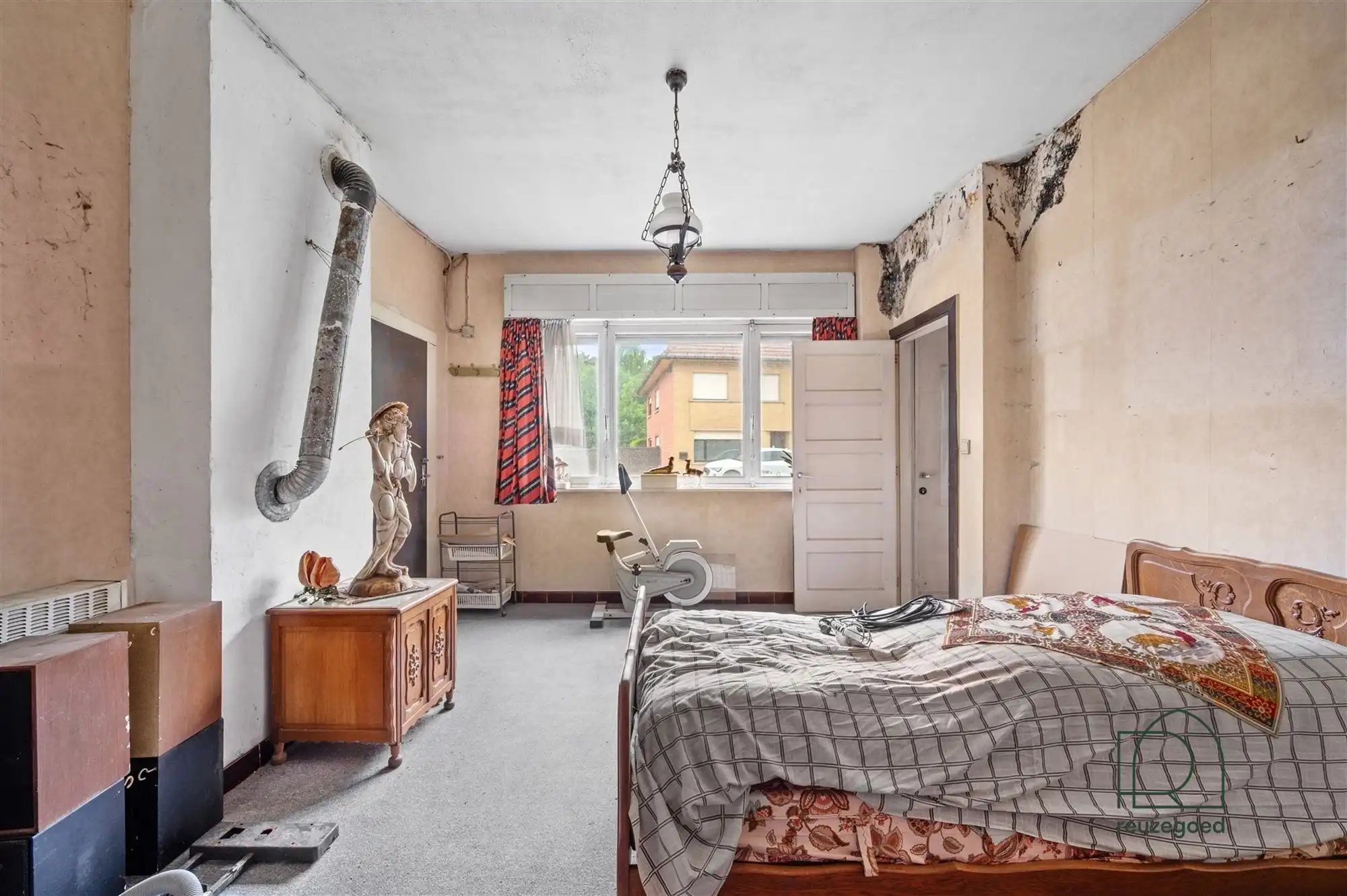 Te renoveren huis (tweewoonst)  met mogelijkheid tot 2 bouwgronden foto 7