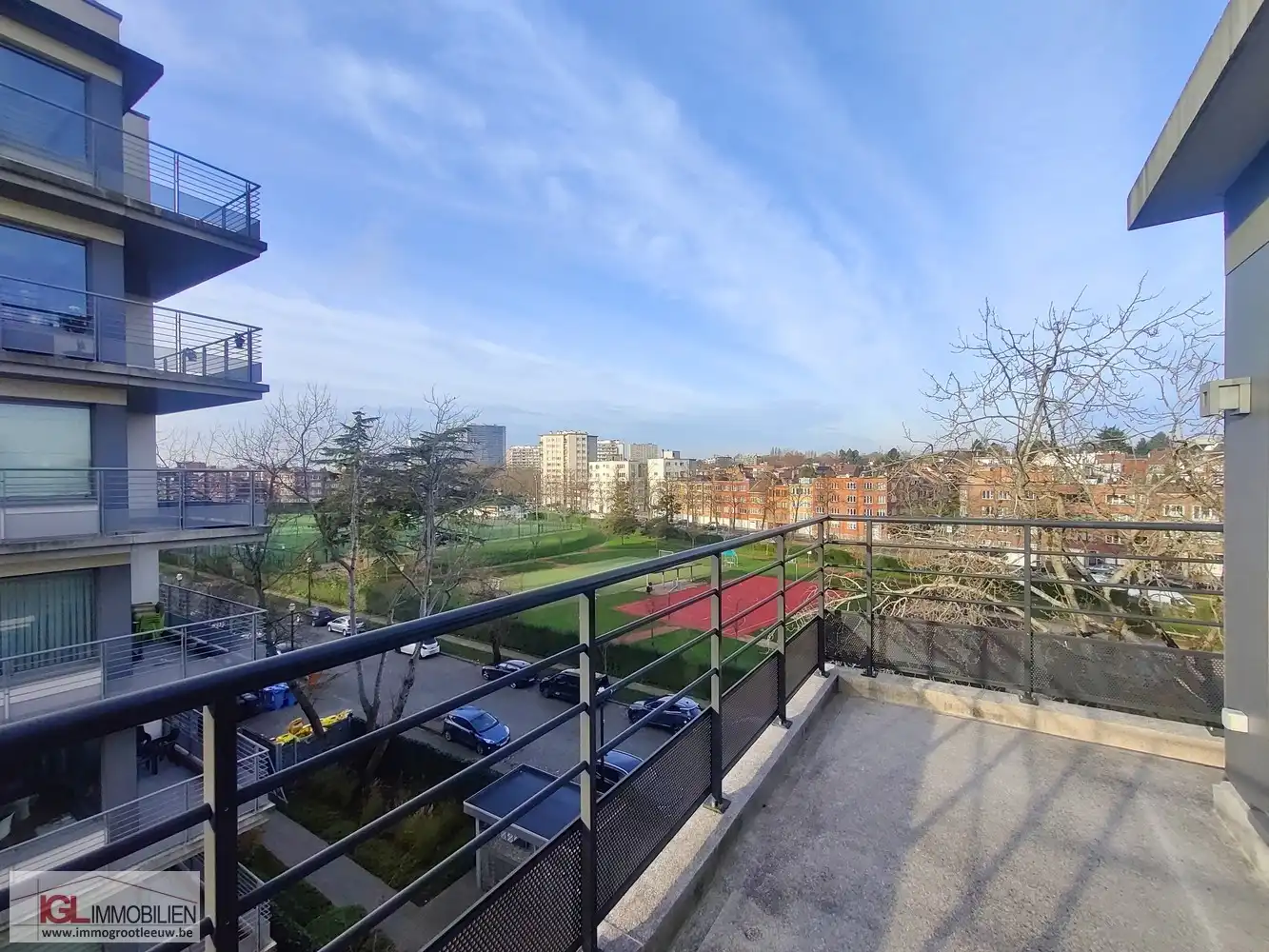 Modern appartement met 3 kamers foto 5