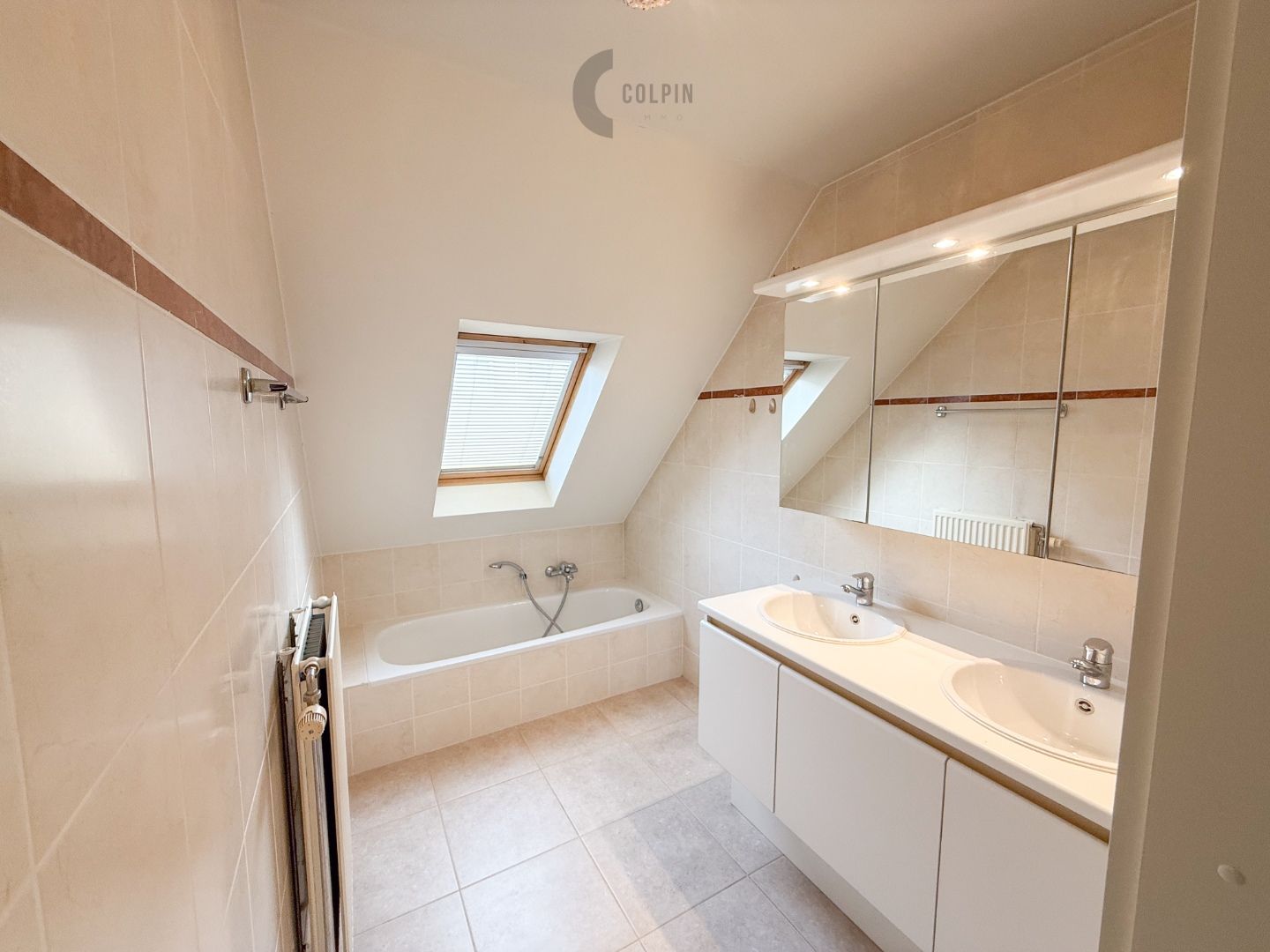 Instapklaar en lichtrijk penthouse vlakbij de zeedijk foto 13