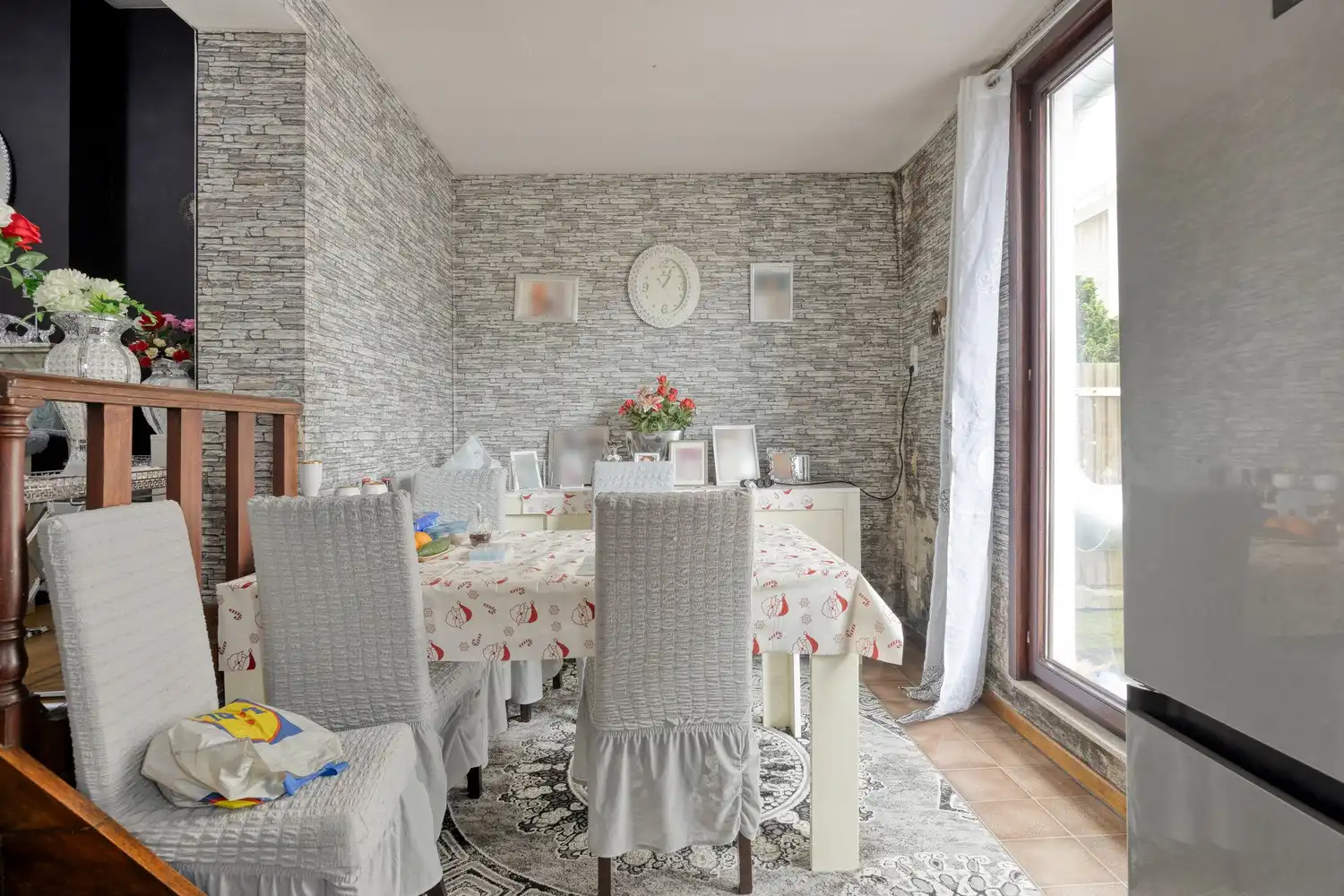 Appartementsgebouw met 1 commerciële ruimte, 2 twee slaapkamer appartementen en 1 studio op wandelafstand van Sint-Pietersstation foto 8