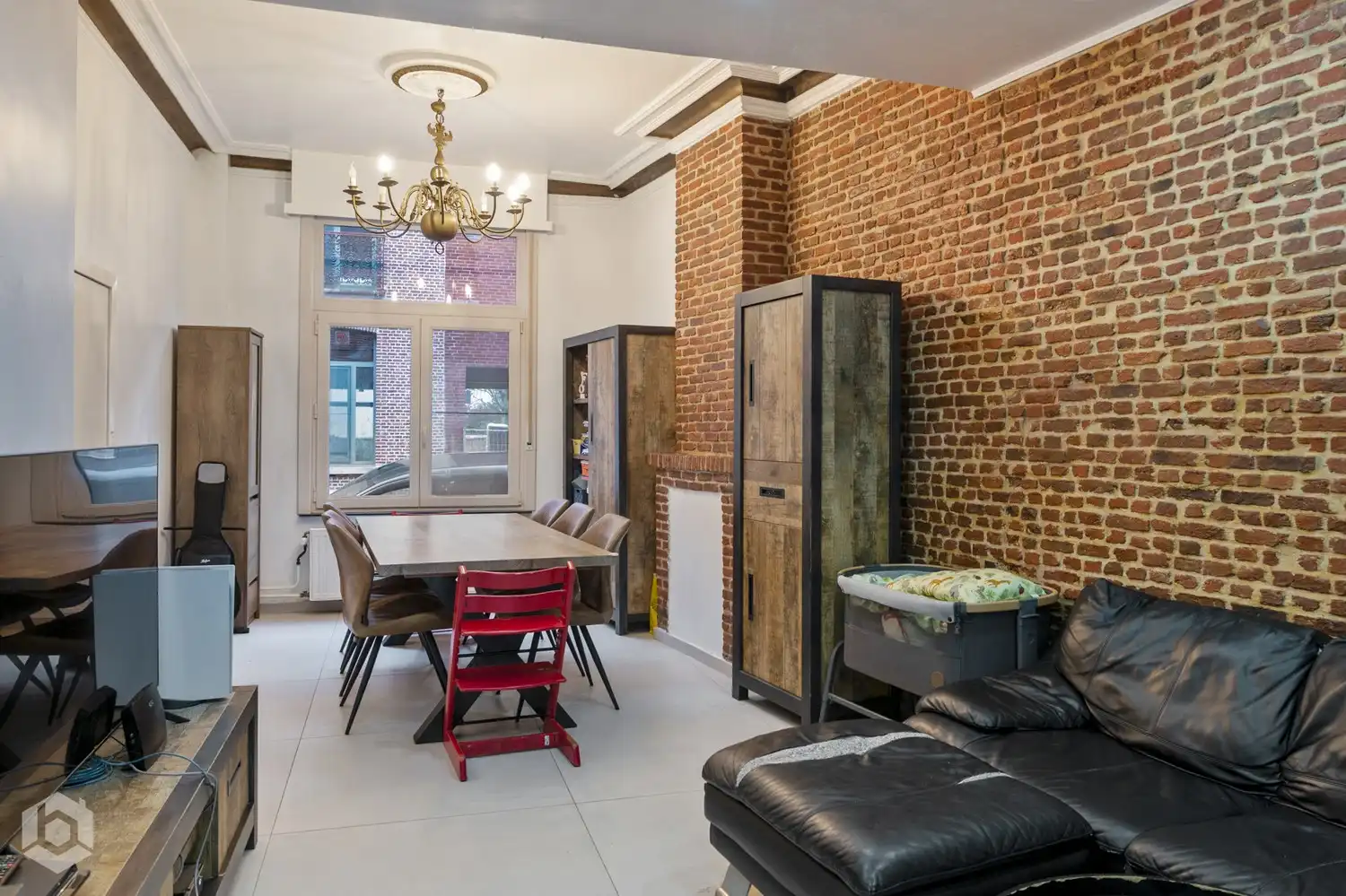 Ruime woning met 3 slpkrs te Mechelen foto 2