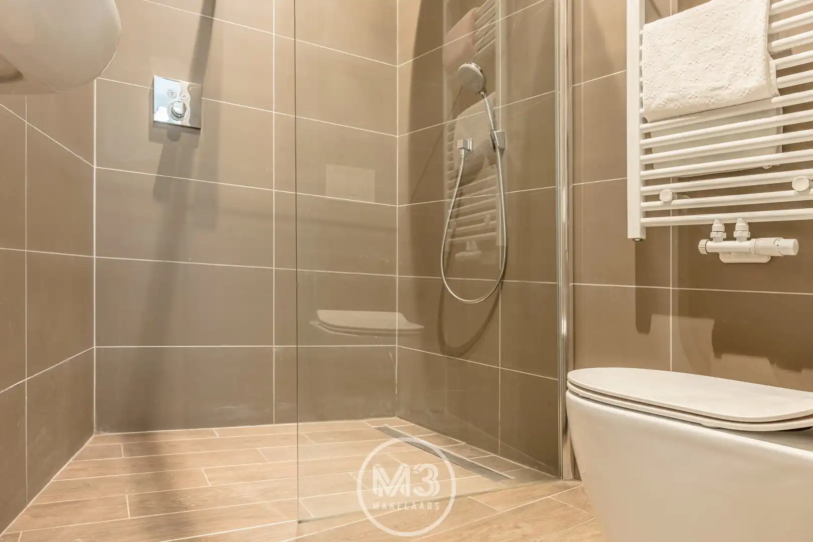 Gerenoveerde gezinswoning I 4 slpk | 2 badk | Label B | Instapklaar foto 7