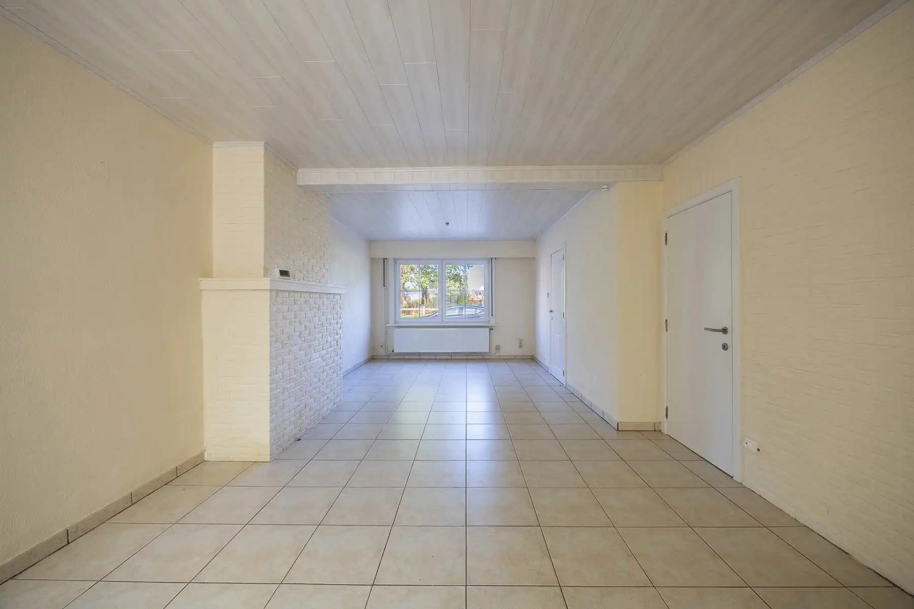 Leuke woning met grote tuin foto 6
