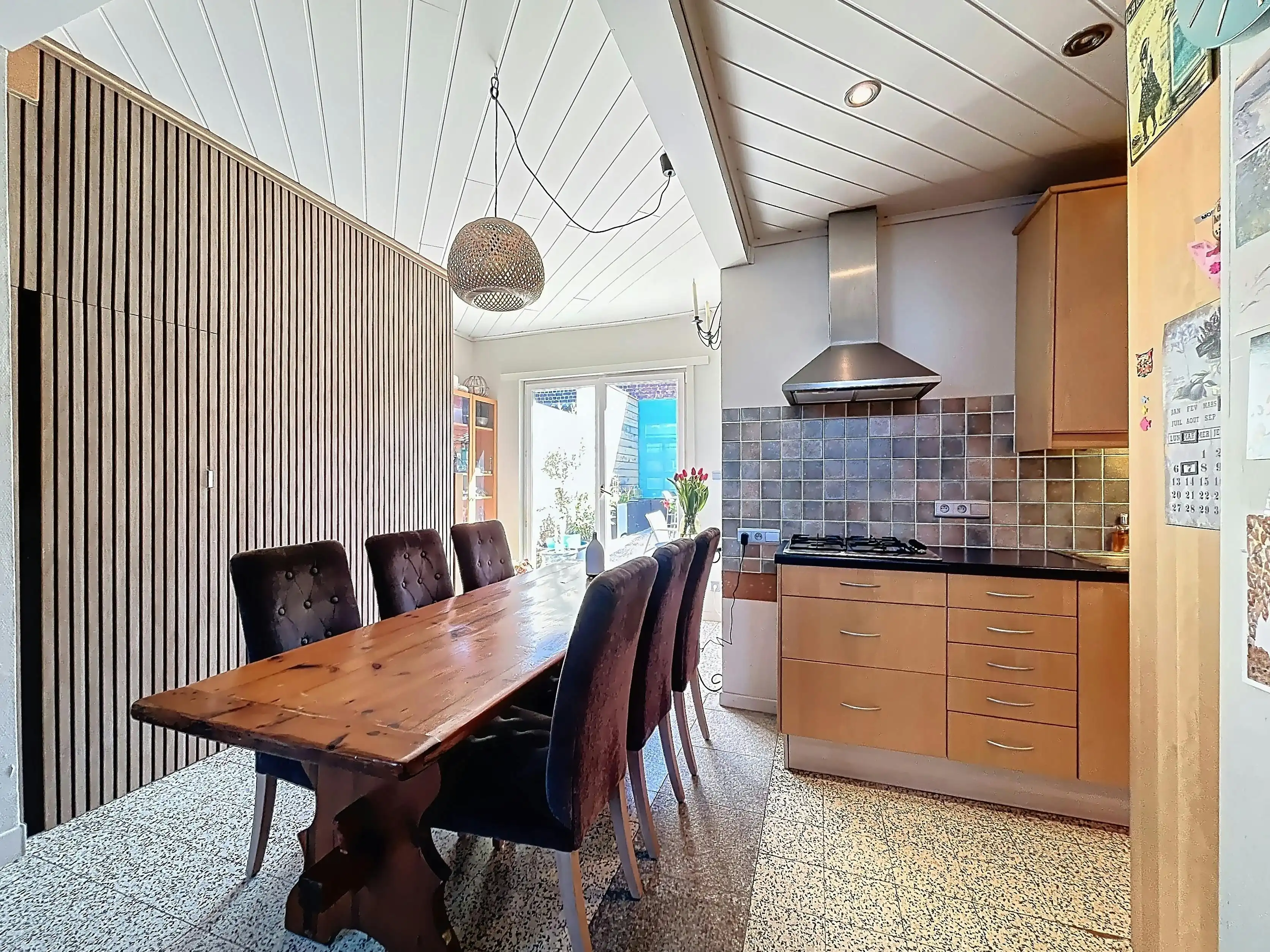 Charmante woning in hartje Deinze foto 6
