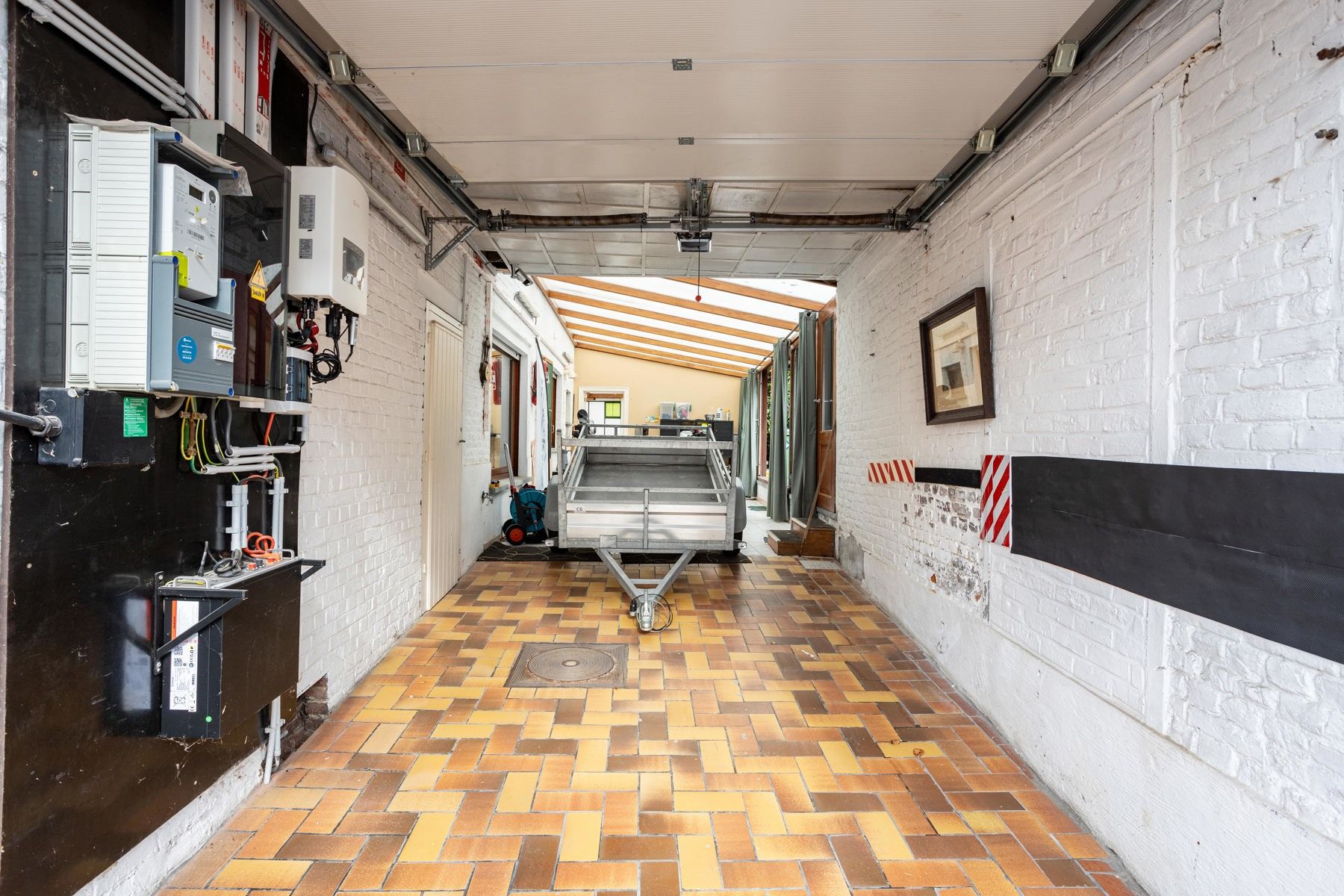 Woning met 3 garages en mogelijkheid tot verkaveling foto 21