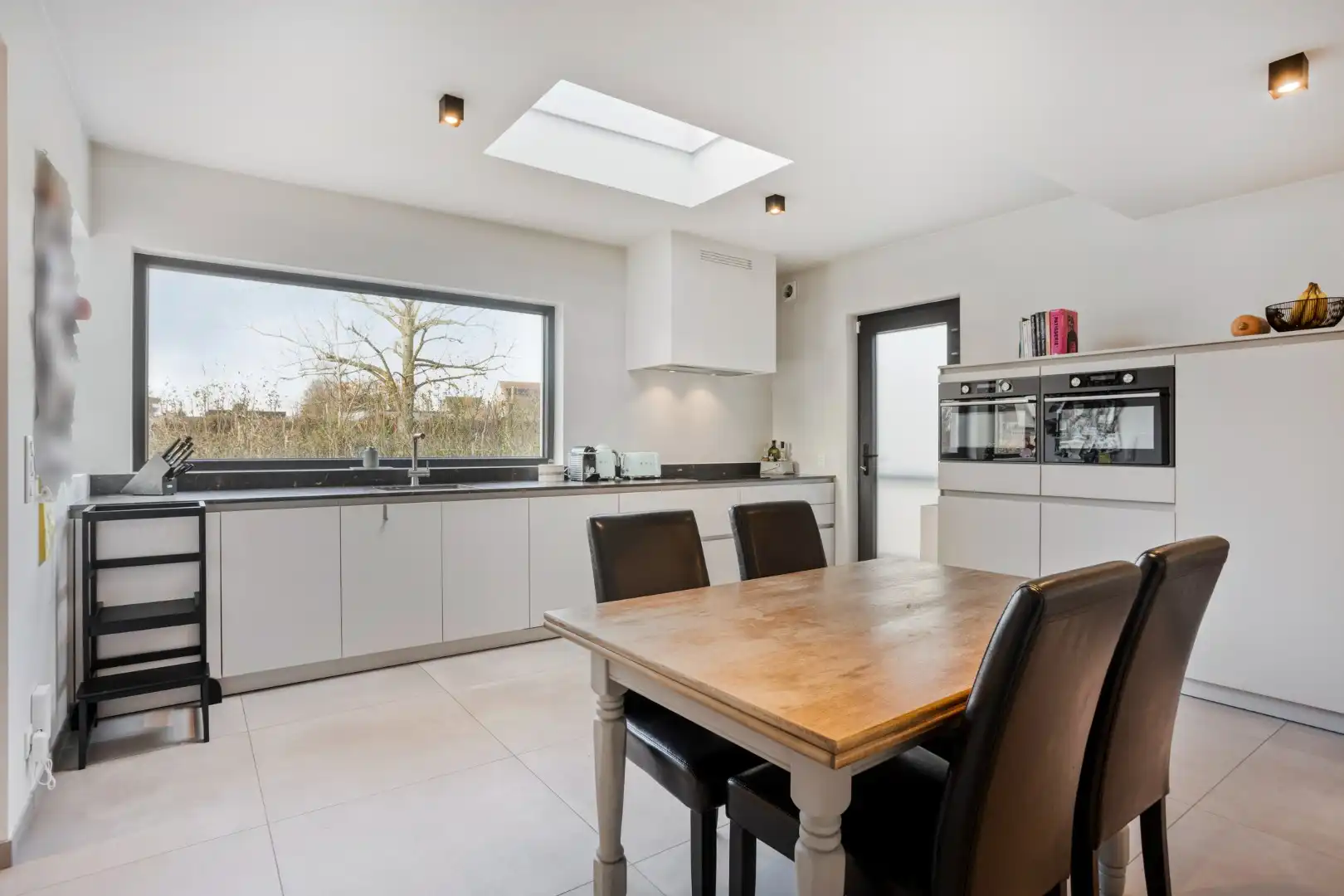 Rustig gelegen woning met 4 slaapkamers, tuin en terras in Korbeek-Lo op een perceel van 15are – EPC 255 kWh/m² - bewoonbare opp. 205 m² foto 10