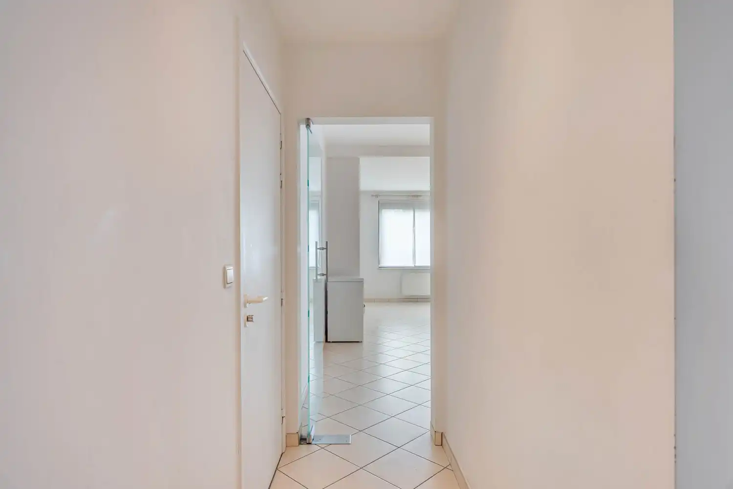 Gelijkvloers en energiezuinig appartement met 2 slaapkamers, een tuin en een autostaanplaats nabij het UZ Gasthuisberg te centrum Leuven! foto 3