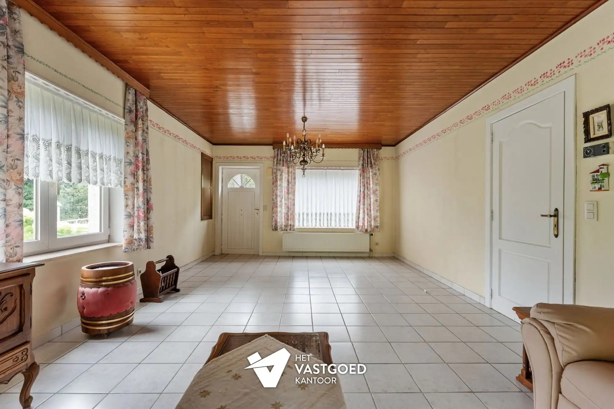 TE RENOVEREN KNUSSE WONING MET TUIN VAN 48A90CA EN LOODS EN GARAGE TE KAGGEVINNE foto 5