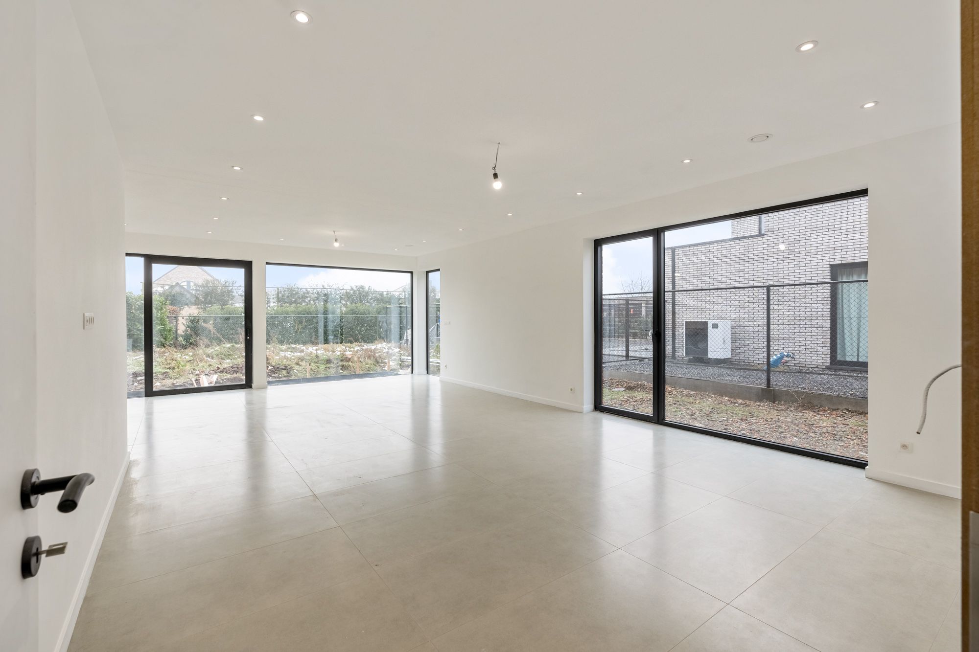 Moderne nieuwbouwwoning met 4 slaapkamers te Alken! foto 4