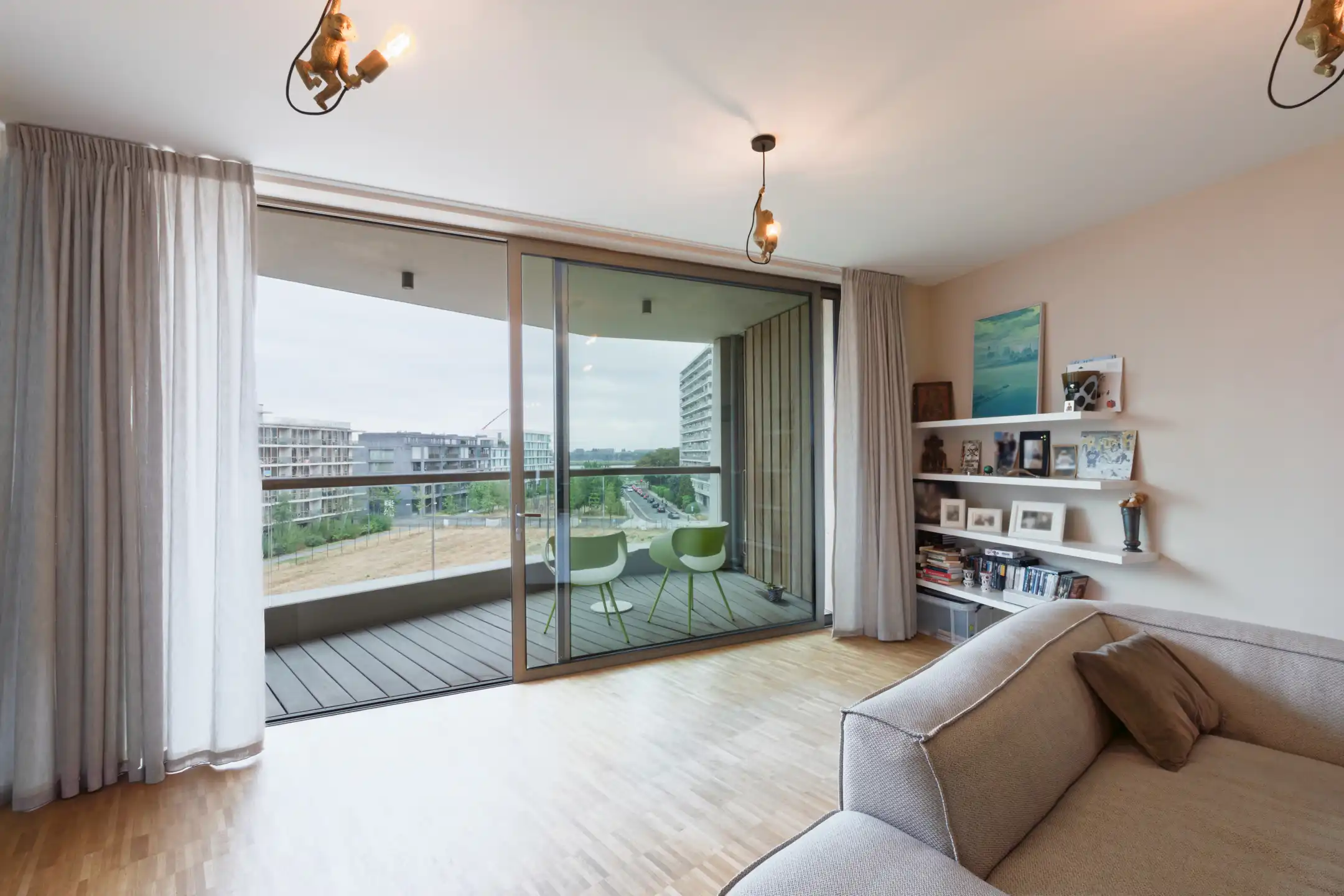 ANTWERPEN NIEUW-ZUID - Twee-slaapkamerappartement met terras foto 2