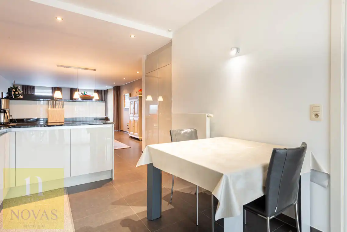 Toplocatie in Lommel, 2 slaapkamers, 33m² over 2 terrassen, heel luxueus foto 8