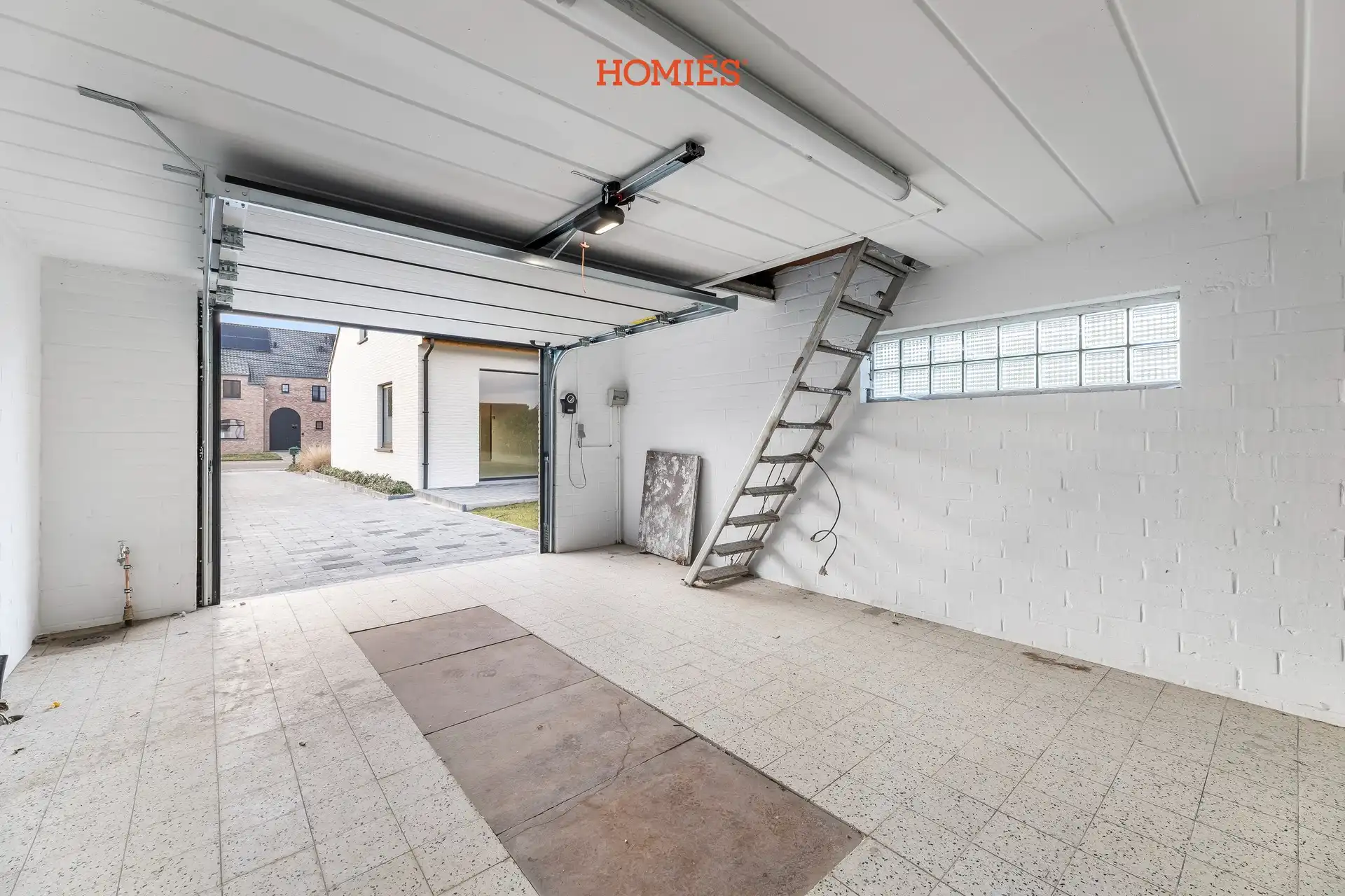 Volledig gerenoveerde woning met 4 slaapkamers foto 20