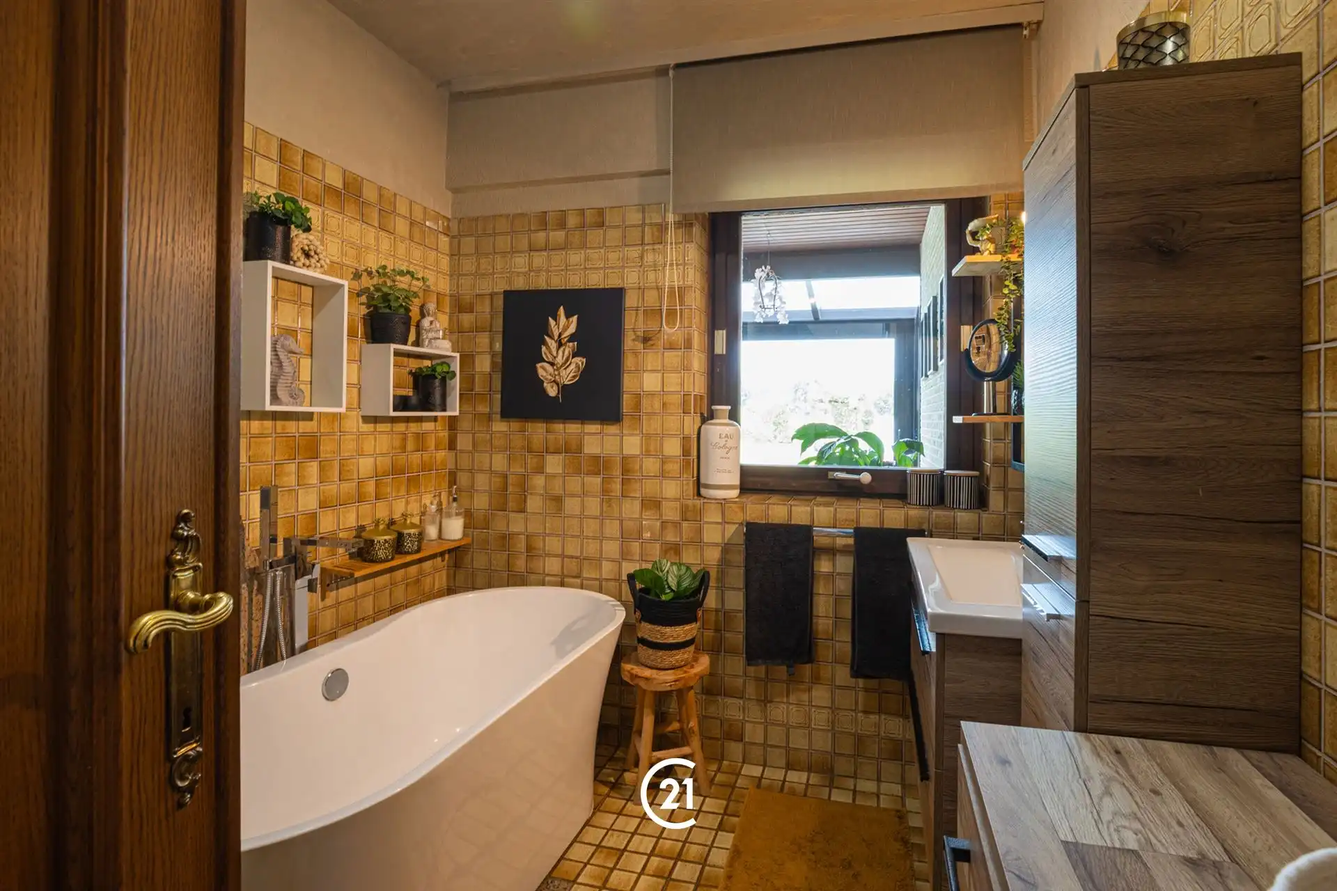 Instapklare woning met garage en prachtig groen uitzicht foto 13