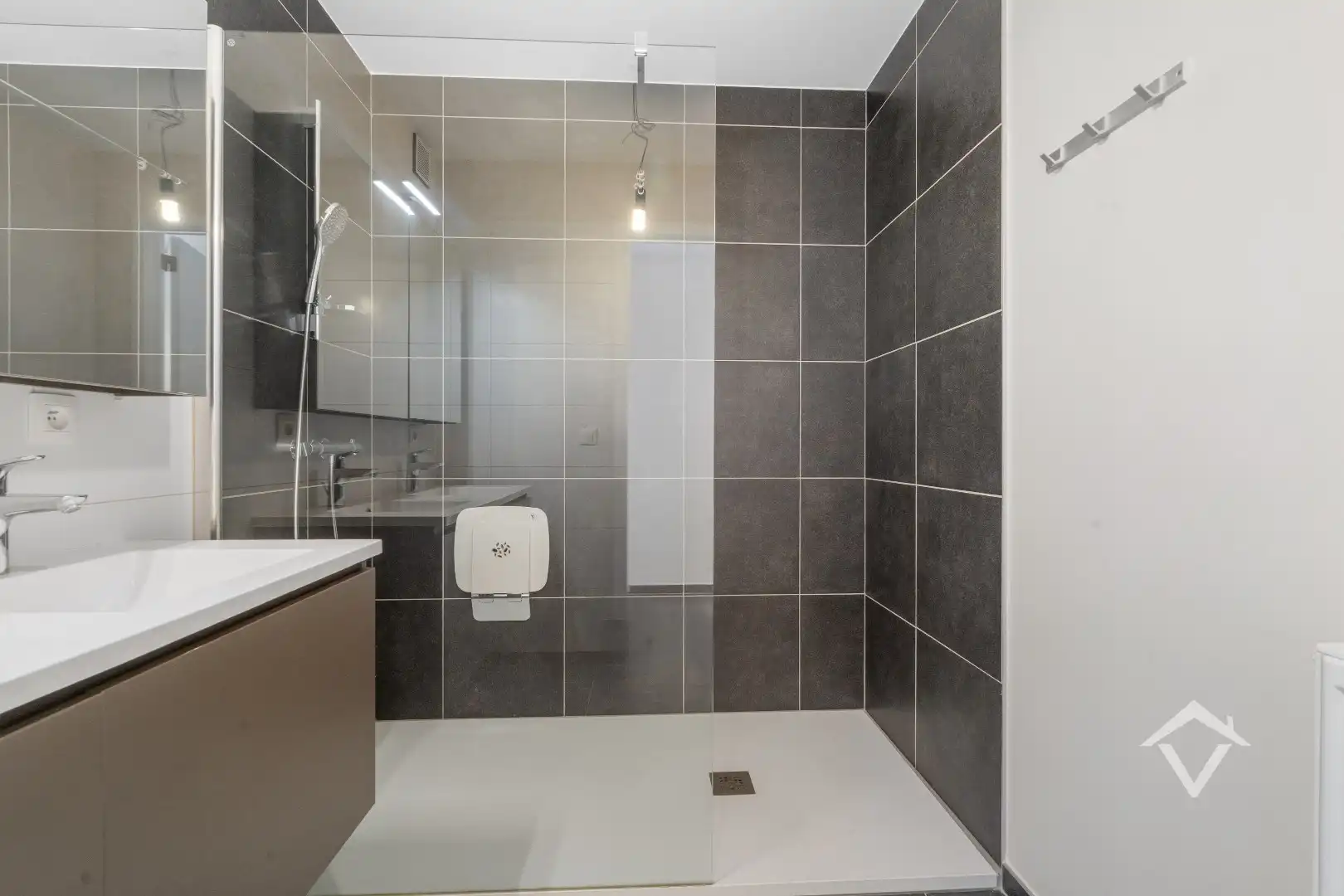 Instapklaar appartement met klassevolle afwerking te Kortemark (EPC-label A) foto 19