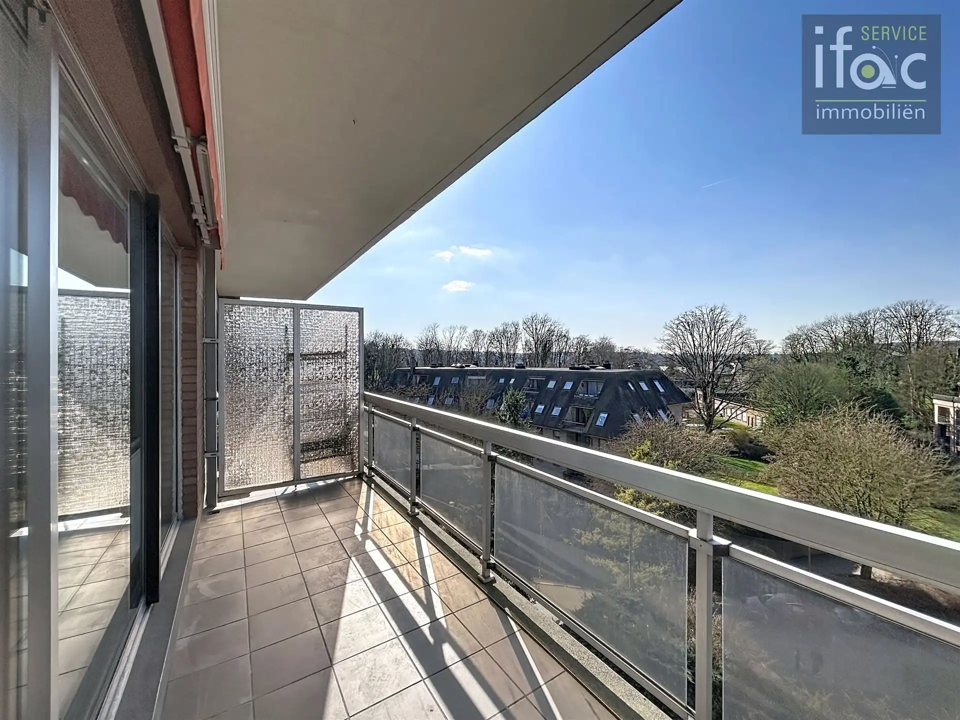 Volledig gerenoveerd appartement met gunstig EPC foto 3