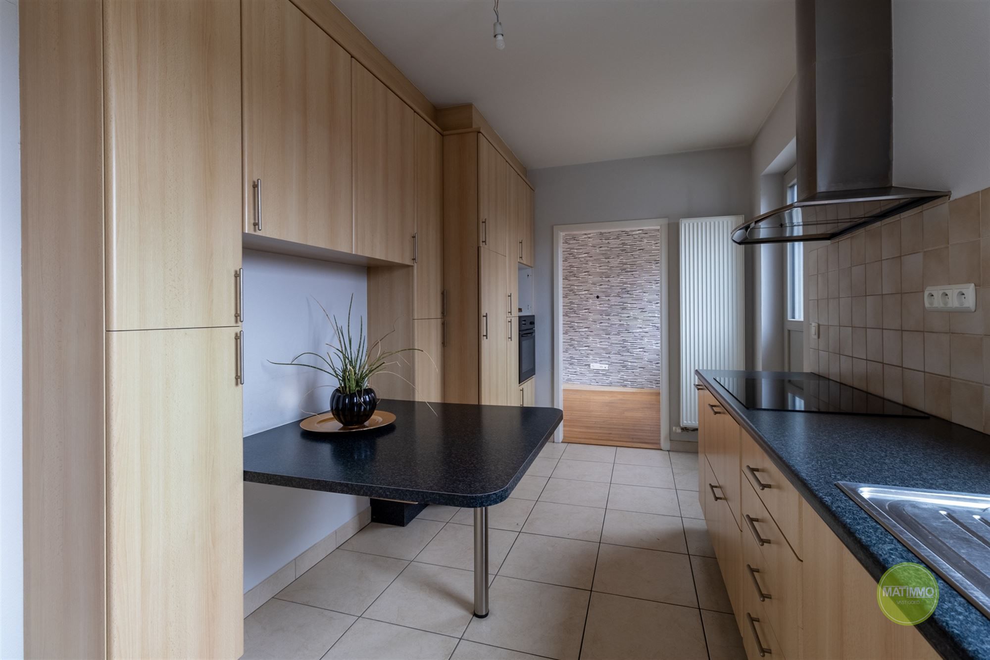 Commercieel handelspand met duplex appartement in Balen foto 17