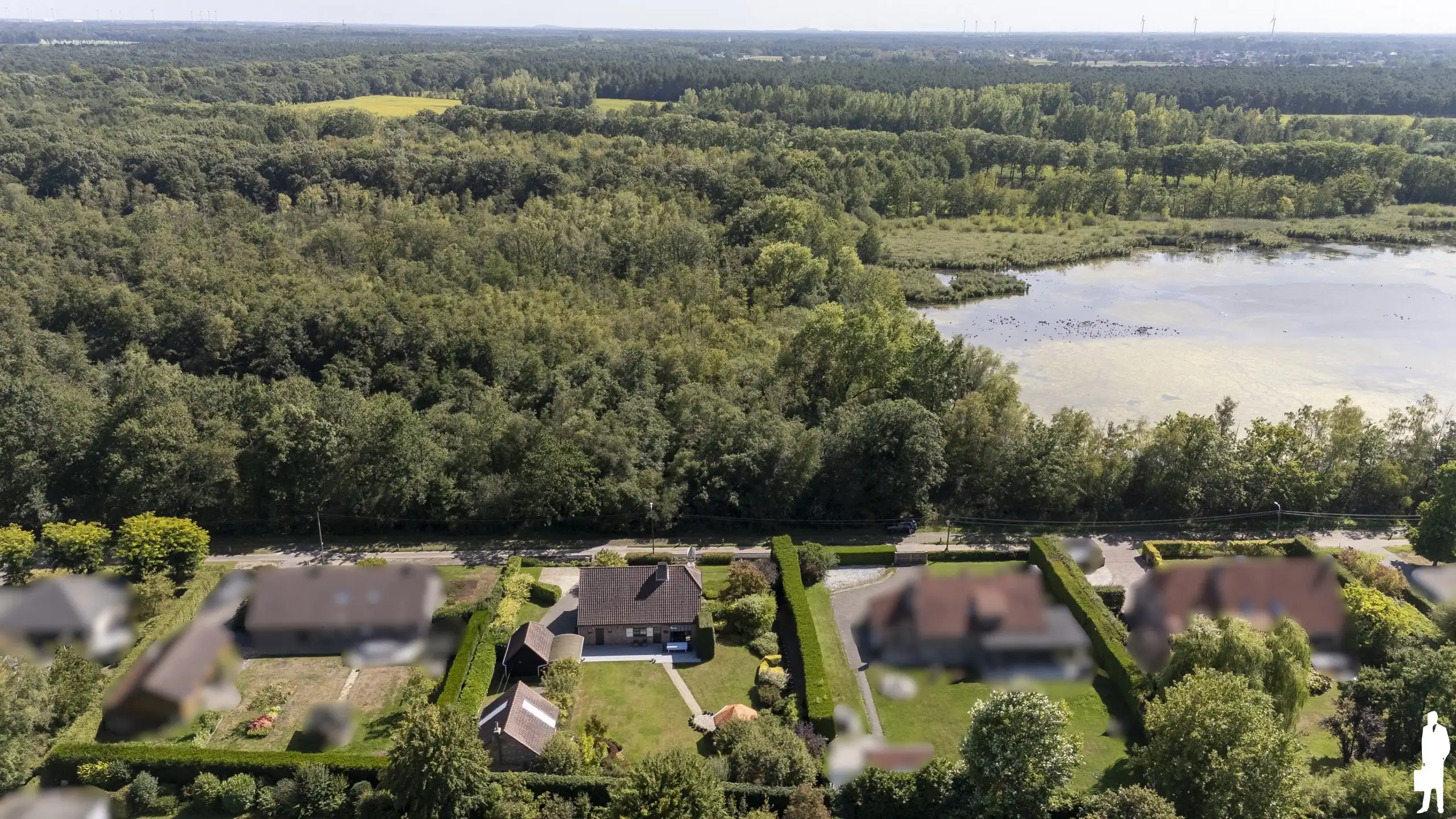 Villa - uitzonderlijke ligging; nabij Nederl.; wijde natuur foto 2
