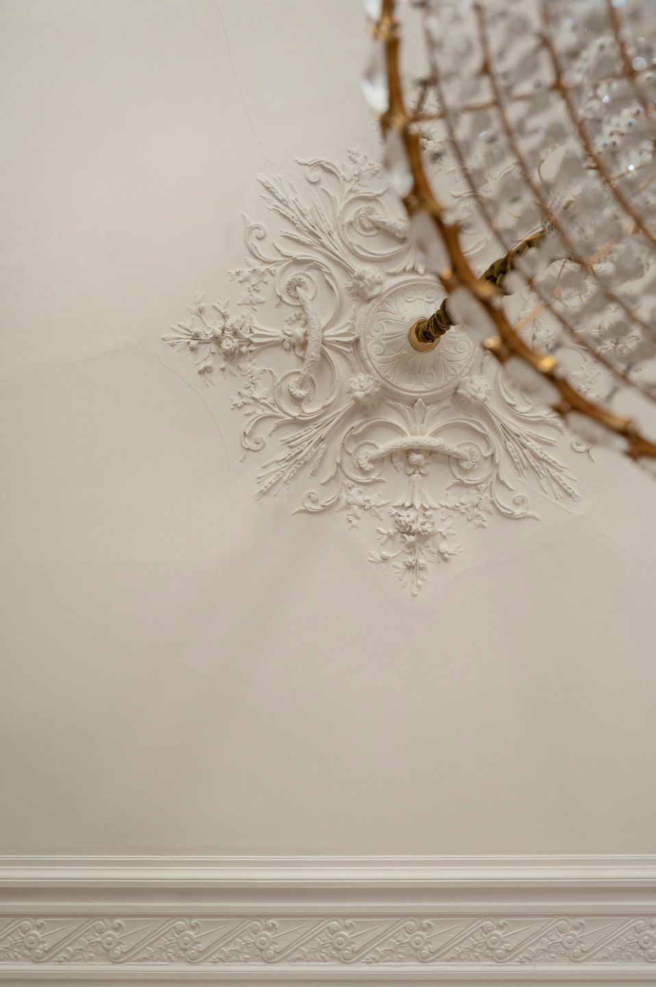 ANTWERPEN CENTRUM - Herenhuis met parking. foto 9