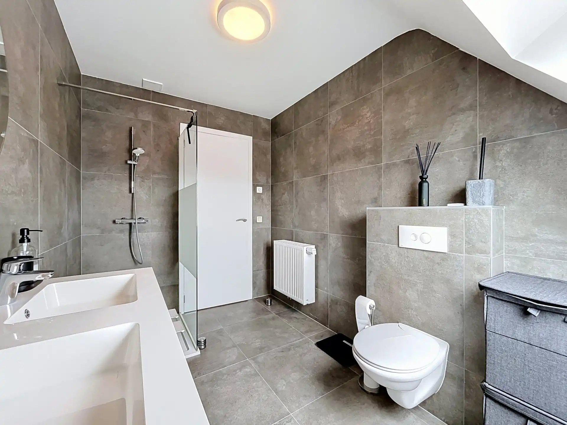Modern 2-slaapkamer appartement in De Klinge! foto 12