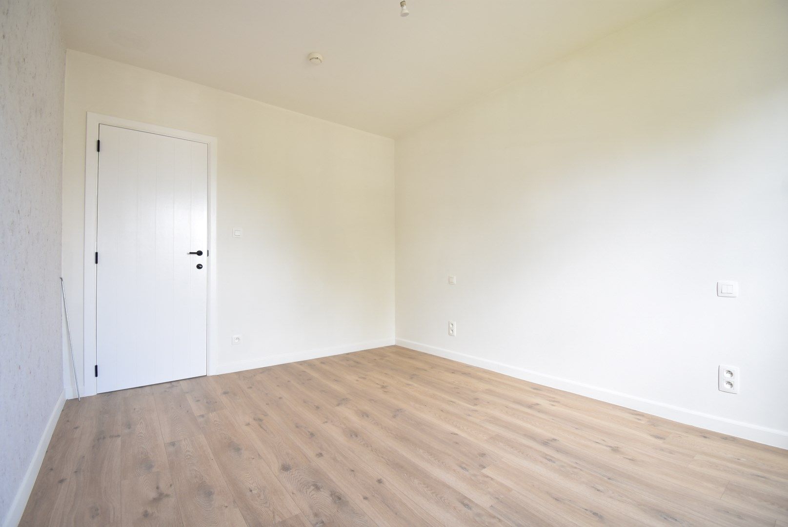 Gerenoveerde en smaakvol afgewerkte woning te Hoeselt  foto 13