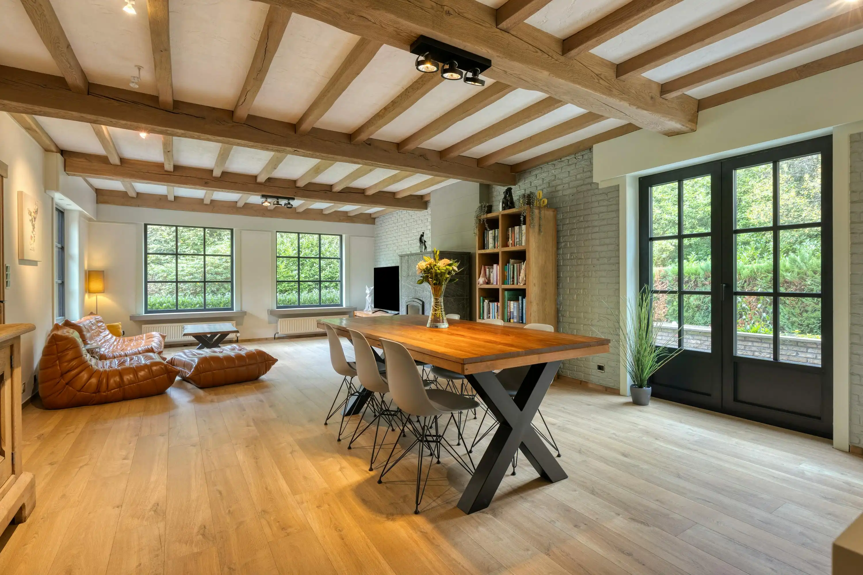 Royale villa met privatief bos en enorm potentieel in Aalter foto 6
