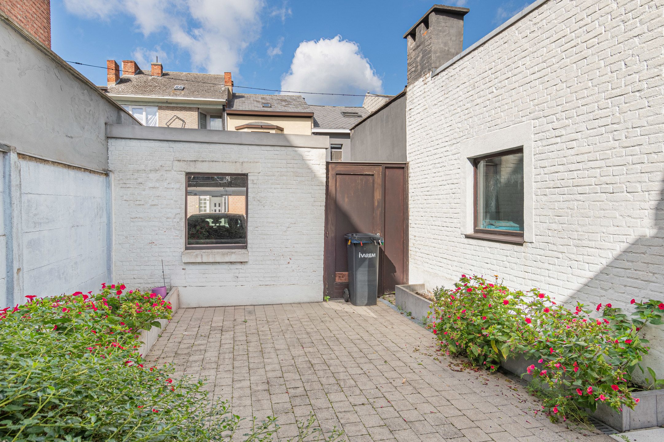 Gezinswoning met garage in hartje Willebroek foto 2