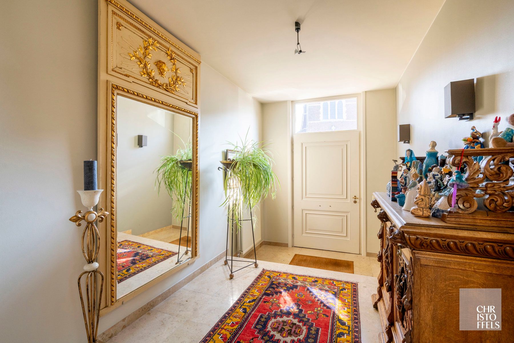 Riante vrijstaande woning mét praktijkruimte in het centrum van Opgrimbie!  foto 3