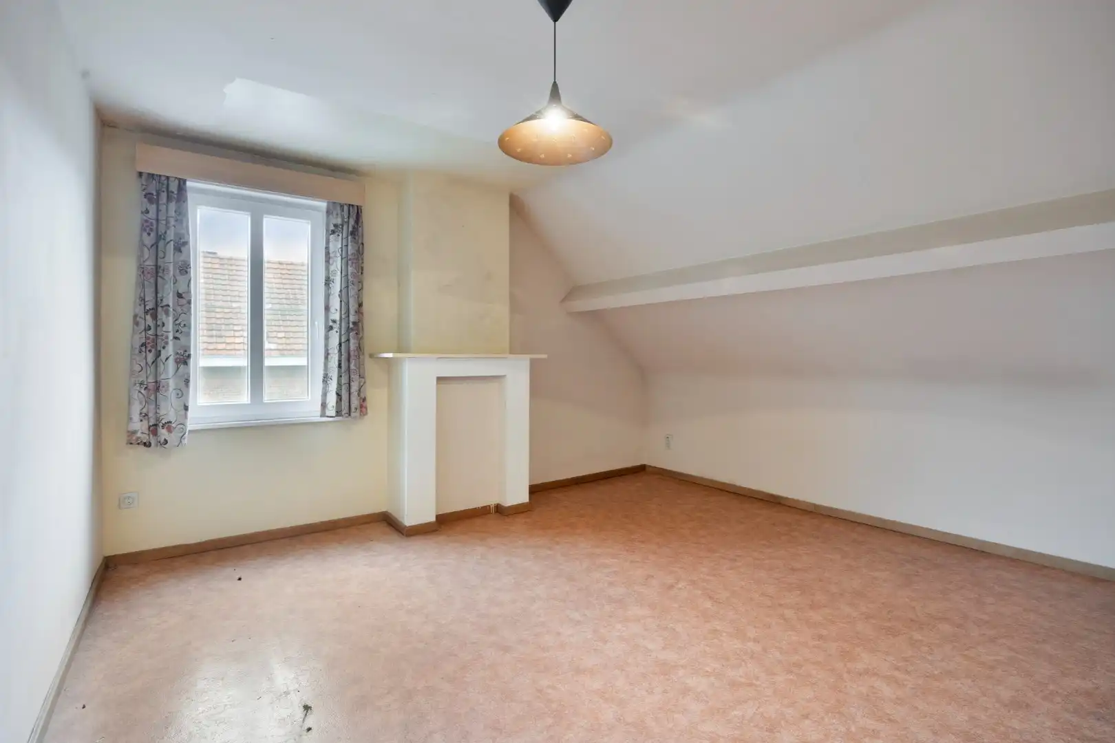 Te renoveren woning met 2 slpks op een perceel van 827 m² !  foto 12