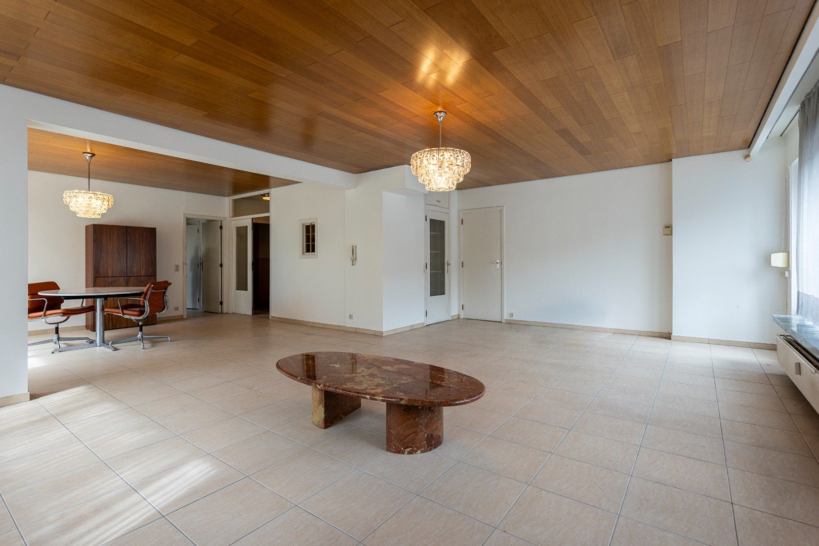 Hoofdfoto van de publicatie: Gelijkvloers appartement (142m²) met 2 slpk & mogelijkheid tot aankoop garage of staanplaats!