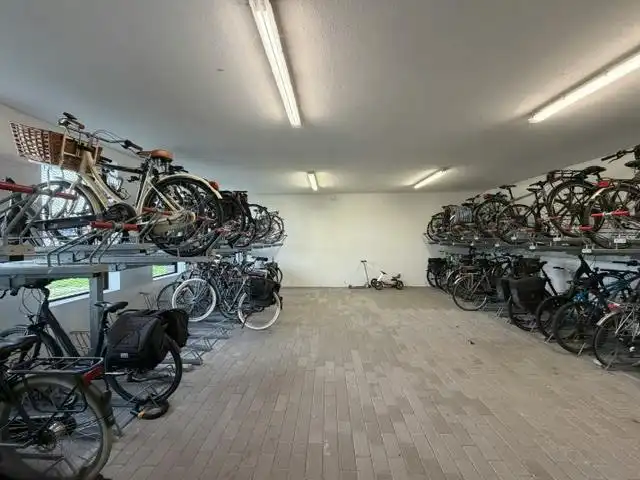 Instapklaar één slaapkamerappartement centrum Aalter foto 16