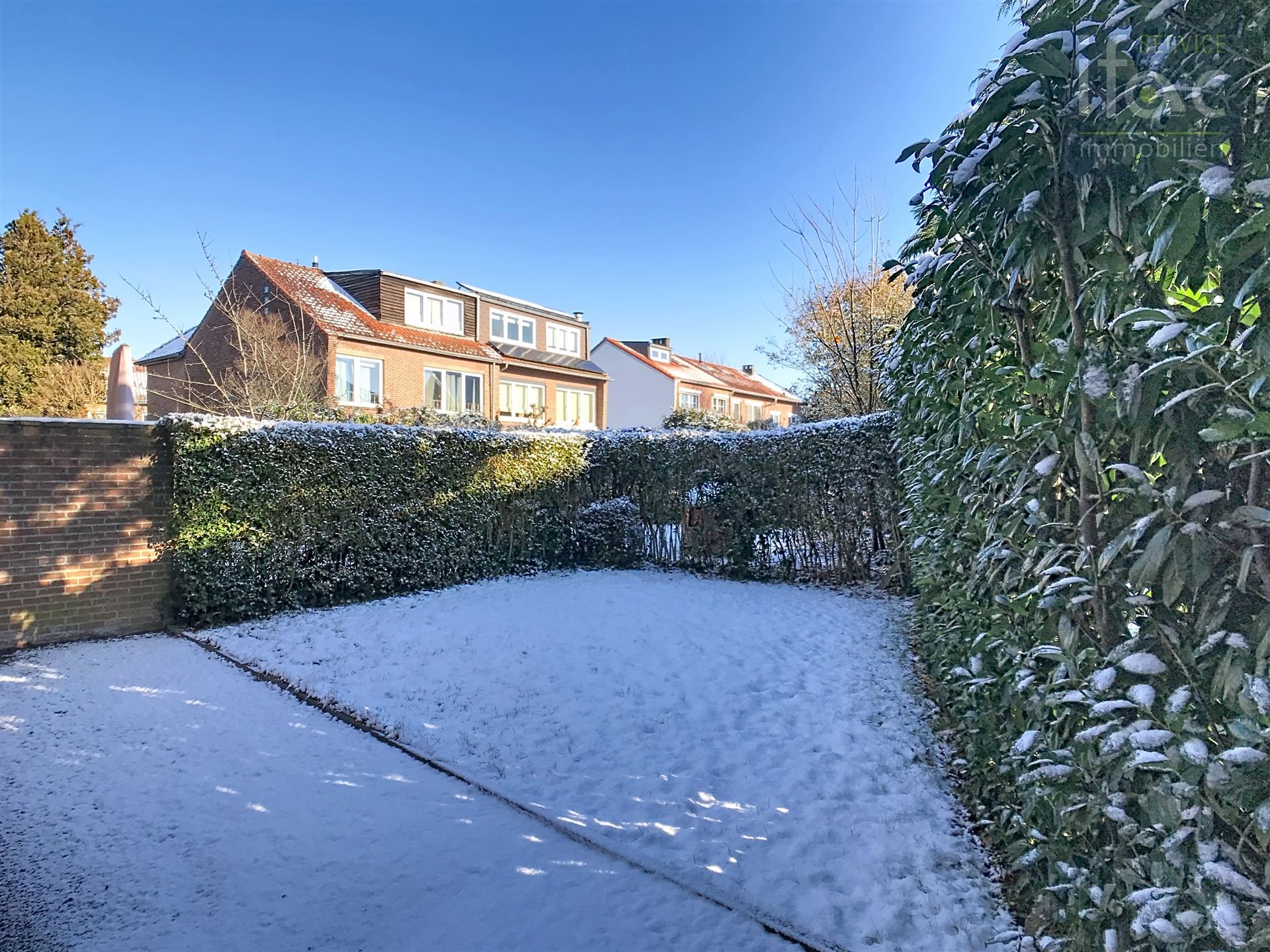 Mooi gerenoveerde woning met 4 slaapkamers en 2 badkamers. foto 8