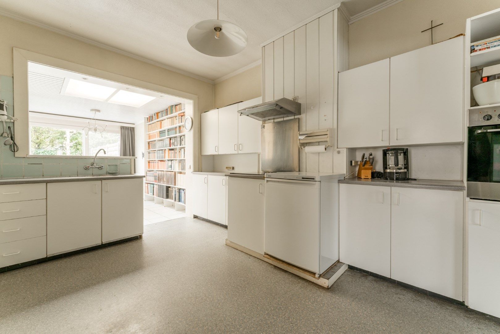 Deze woning met een ideale ligging in Neerpelt staat te koop!  foto 7