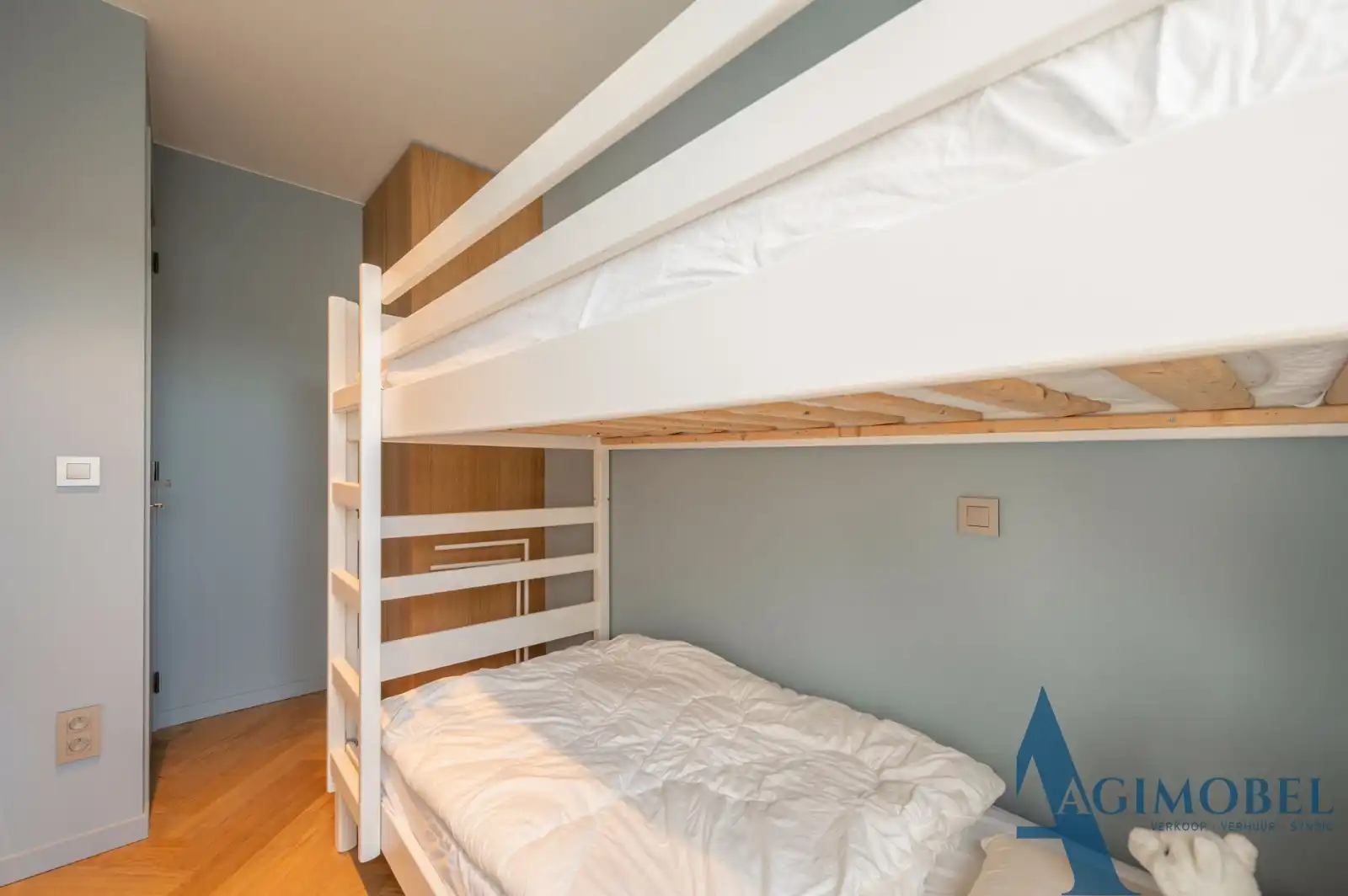 Exclusieve duplex penthouse met  ware vijfsterrenbeleving op een boogscheut van de Zeedijk. foto 18