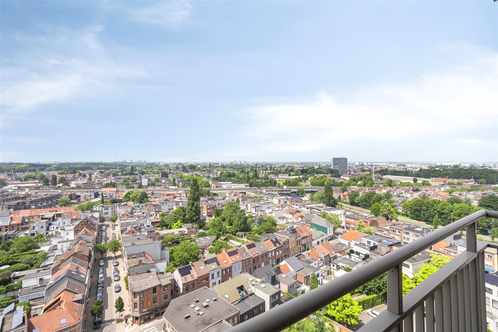 Appartement met 3 slaapkamers en garagebox centrum Wilrijk foto 17