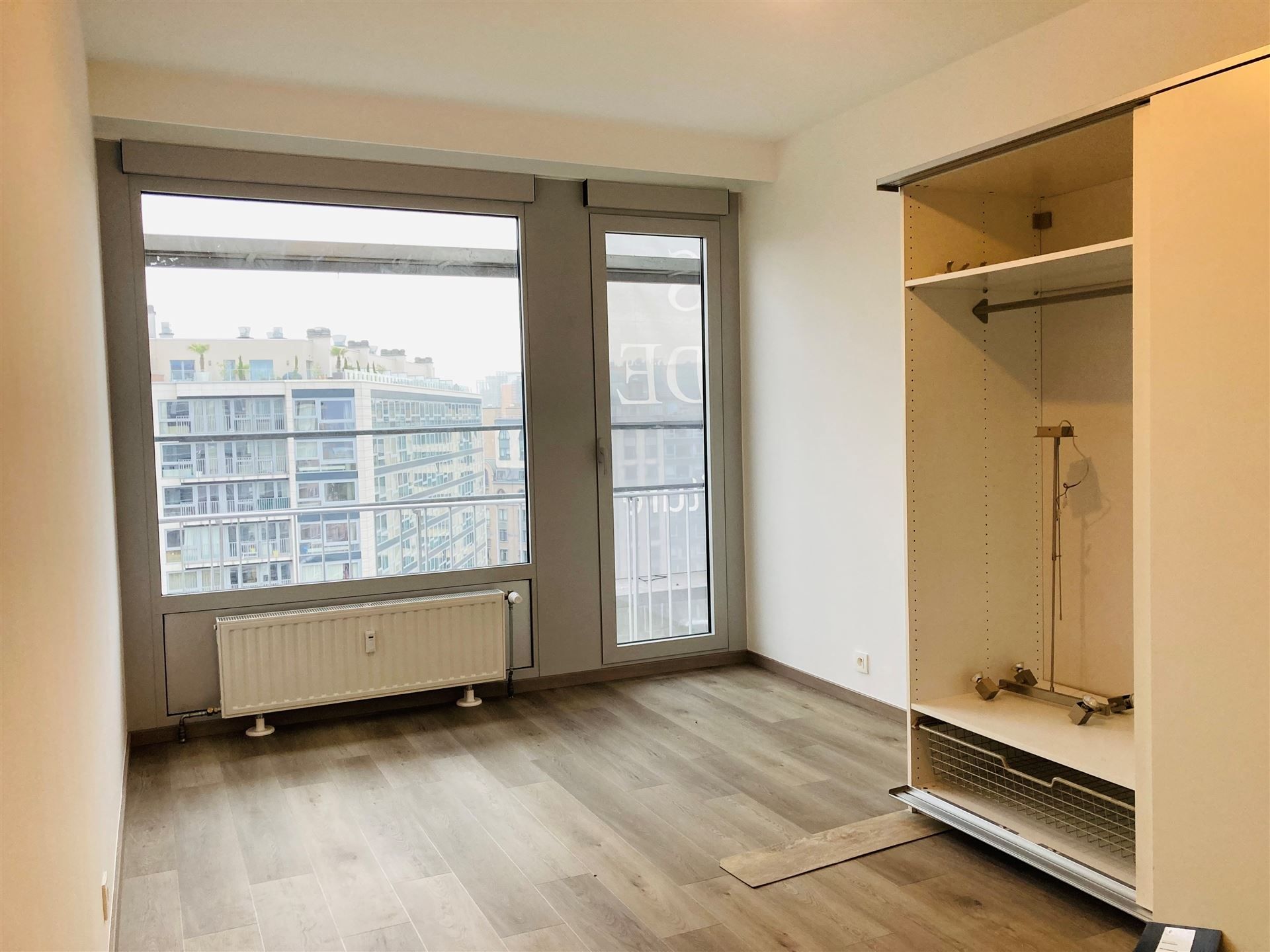 Mooi en lichtrijk gerenoveerde 2 SK appartement op de 9de verdiep - EU Wijk  foto 25