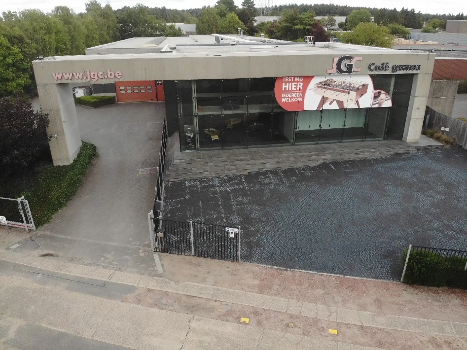 SEMI-INDUSTRIEEL GEBOUW OP ZICHTLOCATIE foto 26