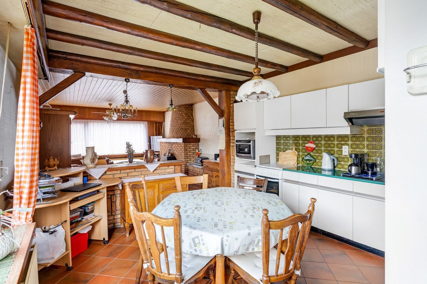 Rustig gelegen woning met 2 slpk., atelier, tuin en dubbele garagebox foto 10