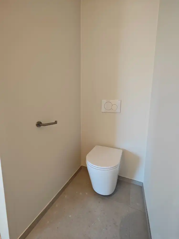 High-end nieuwbouw-duplex met ruim terras, parking en ruime buitenberging foto 24