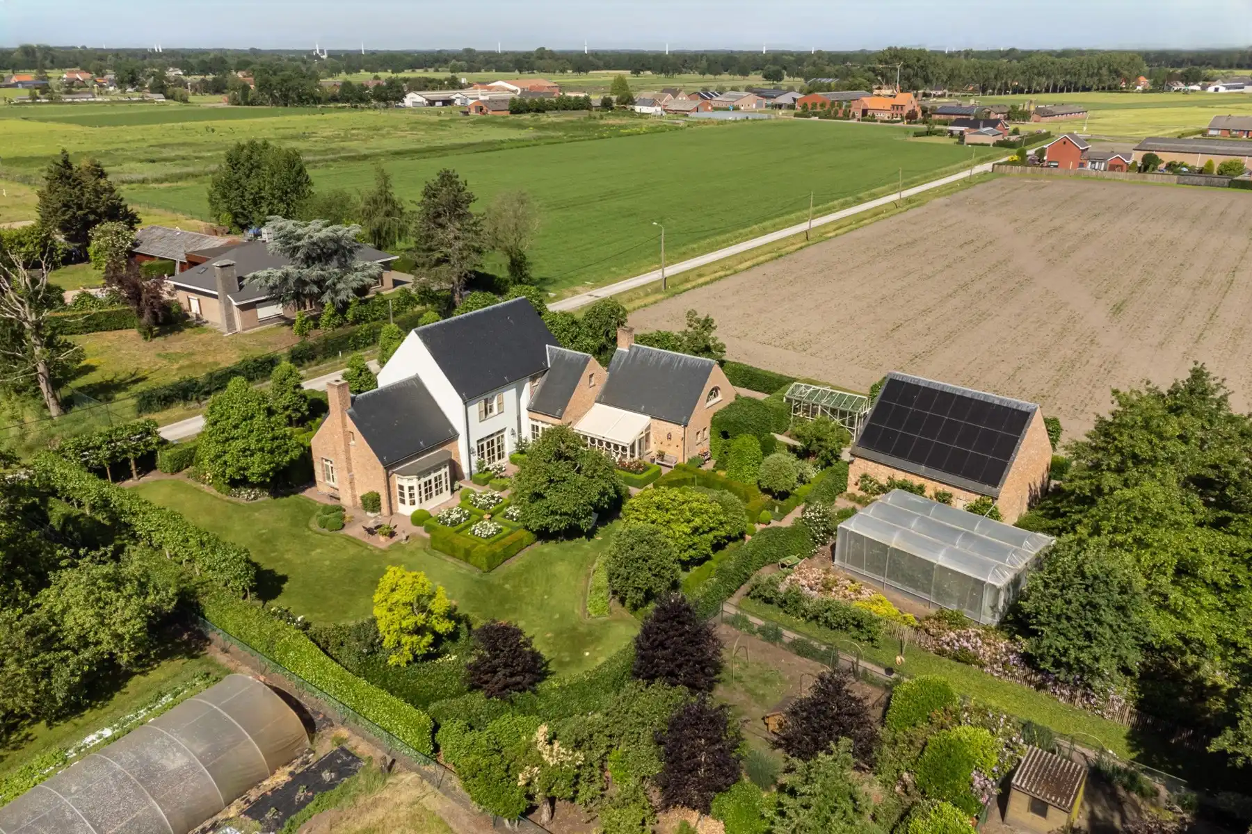 Ruime villawoning met 4 slaapkamers en noordoost georiënteerde tuin op een perceel van ca 6.155m² op een rustige locatie in Hoogstraten (Meerle). foto 36