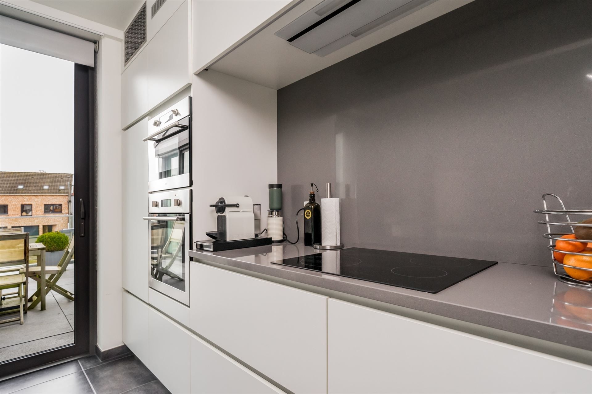 Uitzonderlijk duplex appartement met 2 slaapkamers en zonneterras. foto 5